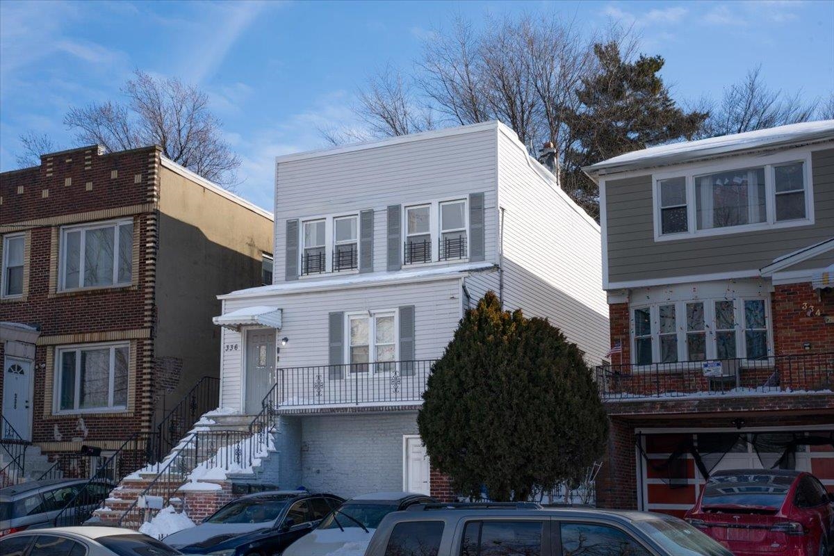 336 TERRACE AVE - Photo 3