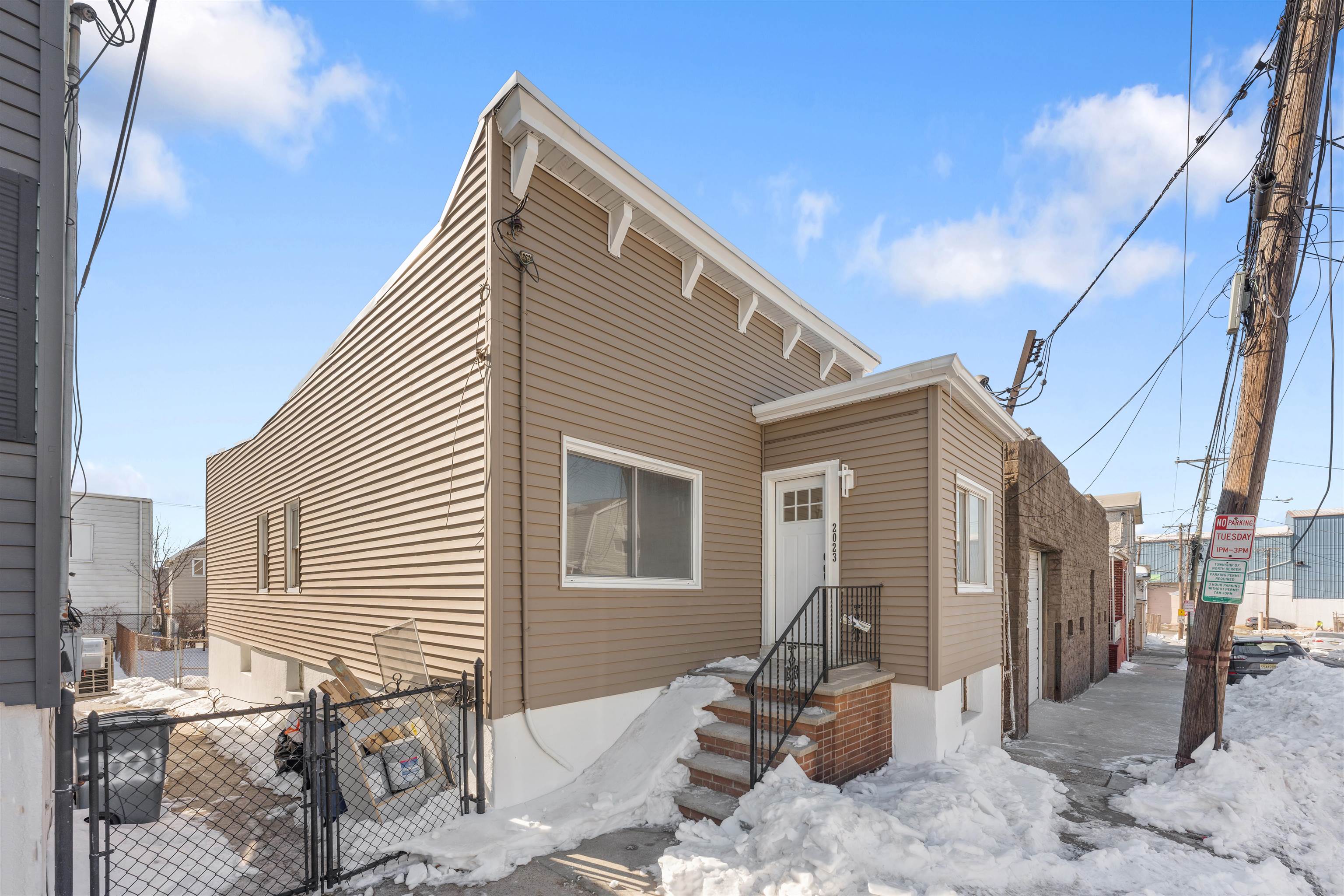 2023 46TH ST - Photo 4