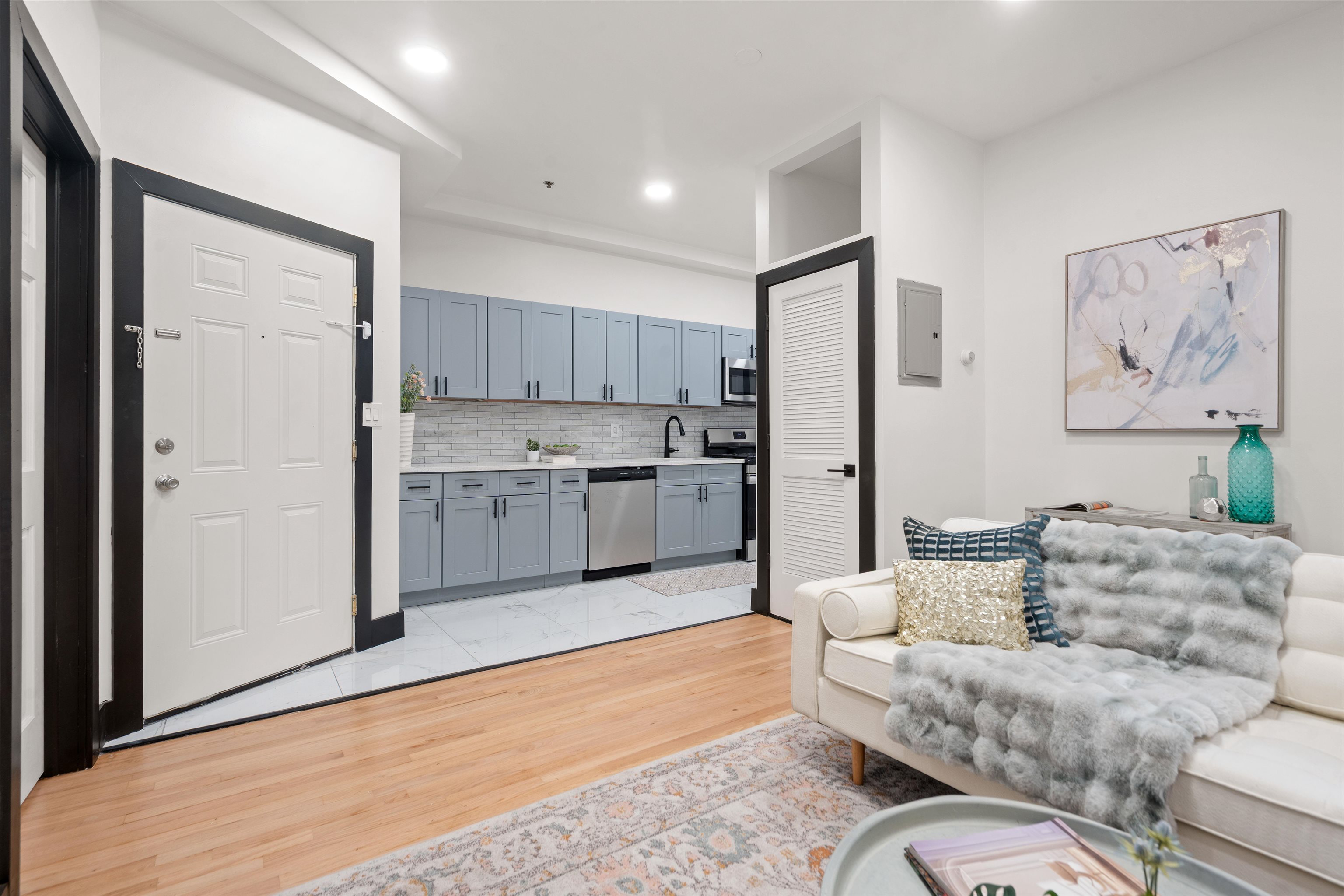 391 CENTRAL AVE - Photo 4