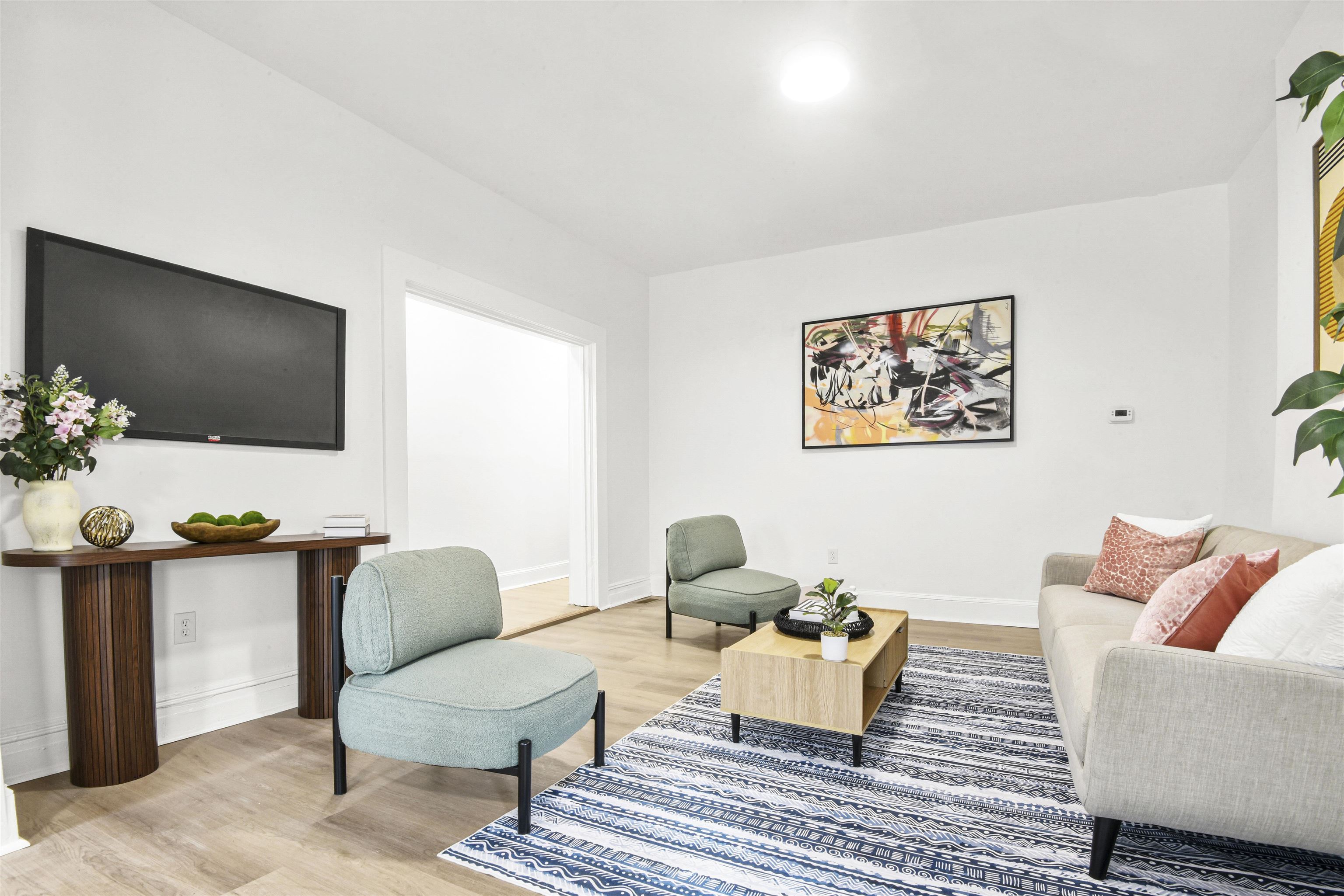 292 FORREST ST - Photo 4