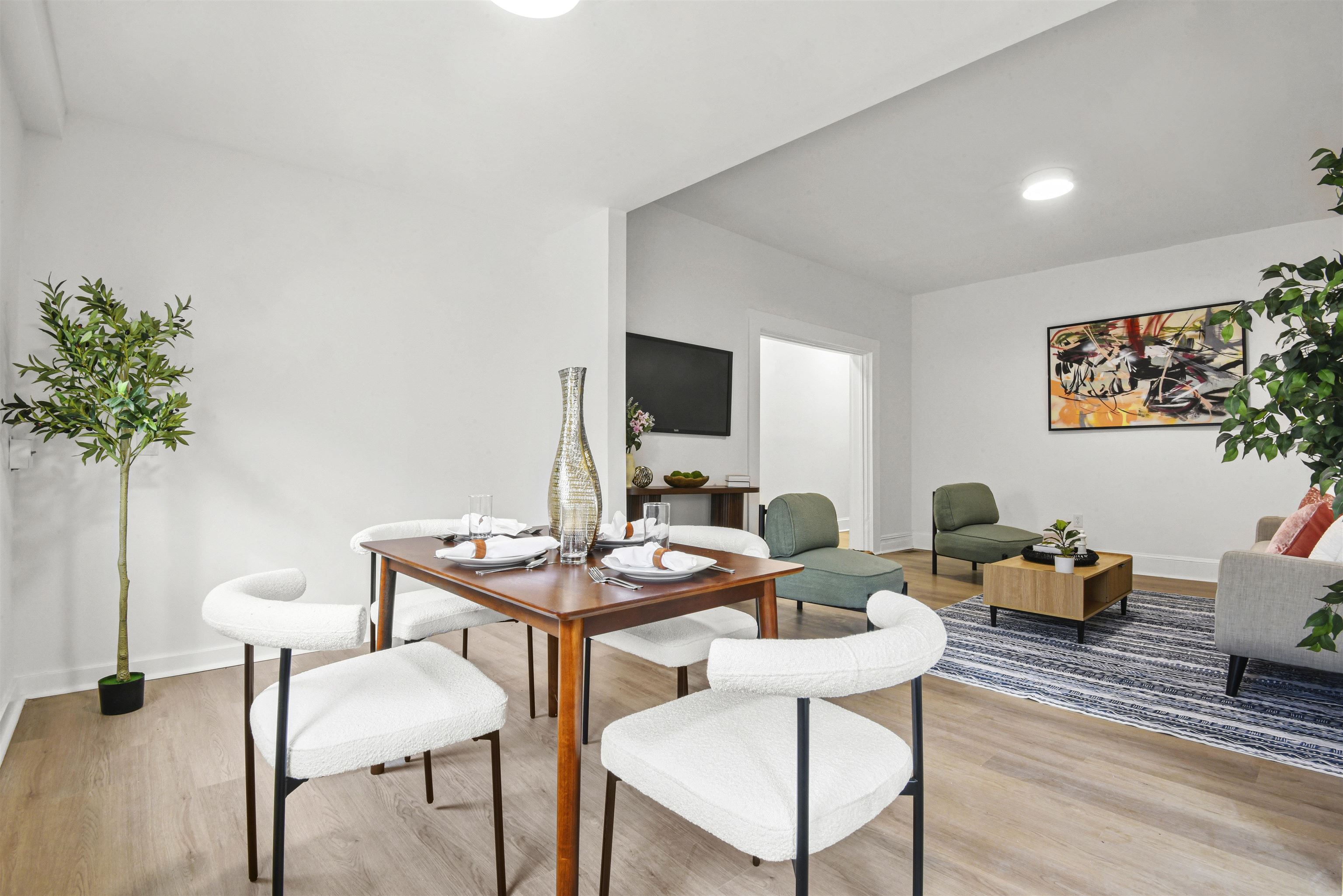 292 FORREST ST - Photo 5