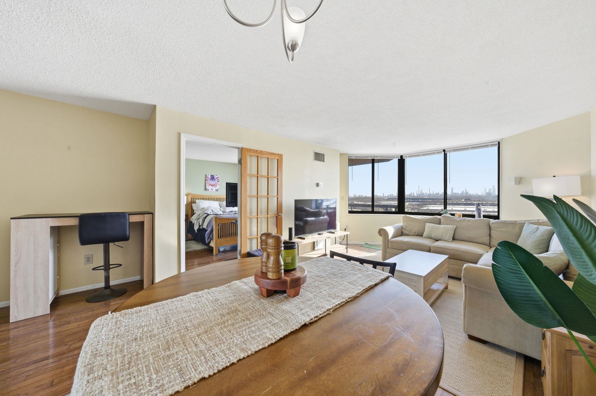 711 HARMON COVE TOWER - Photo 3