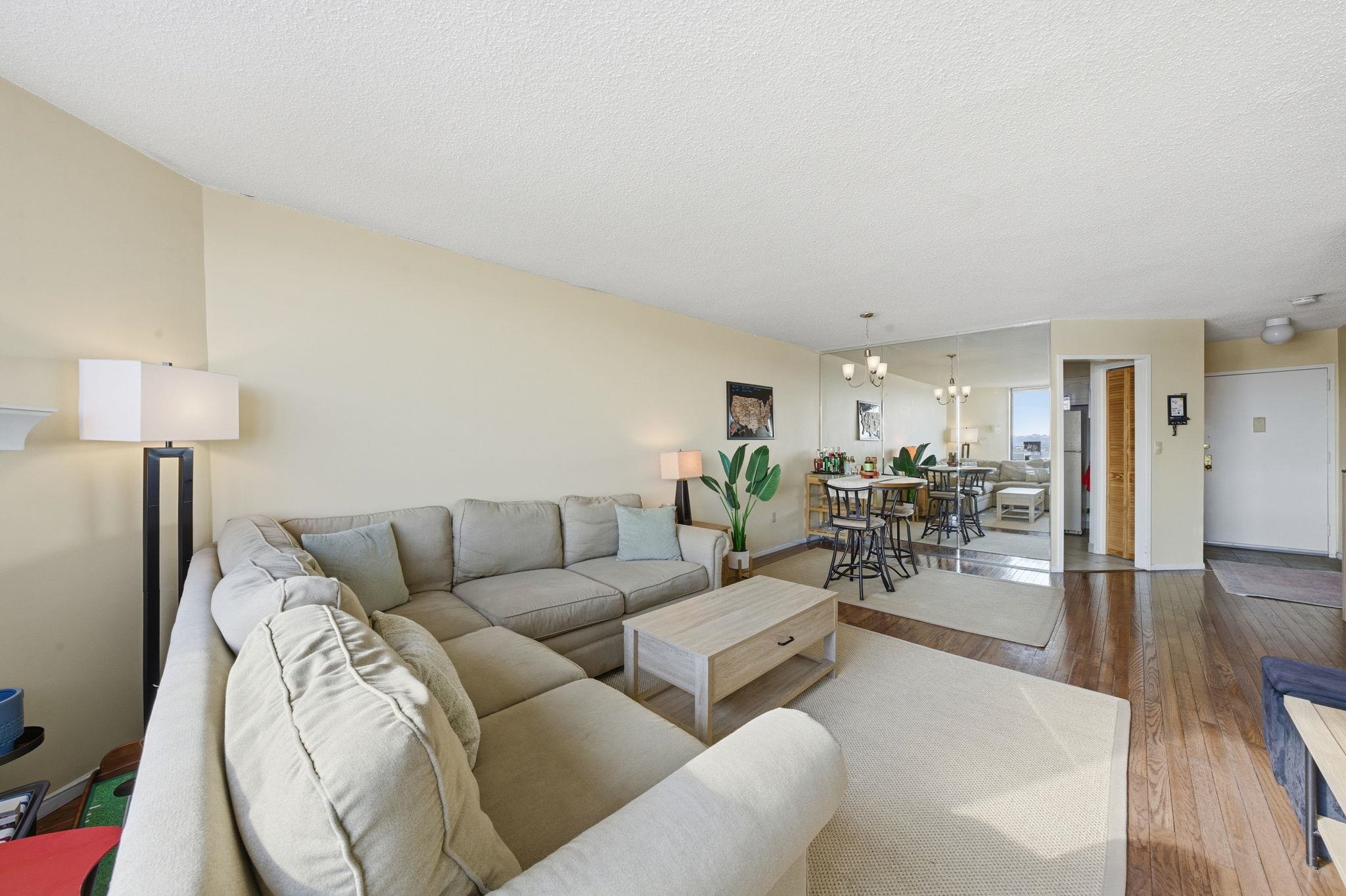 711 HARMON COVE TOWER - Photo 4