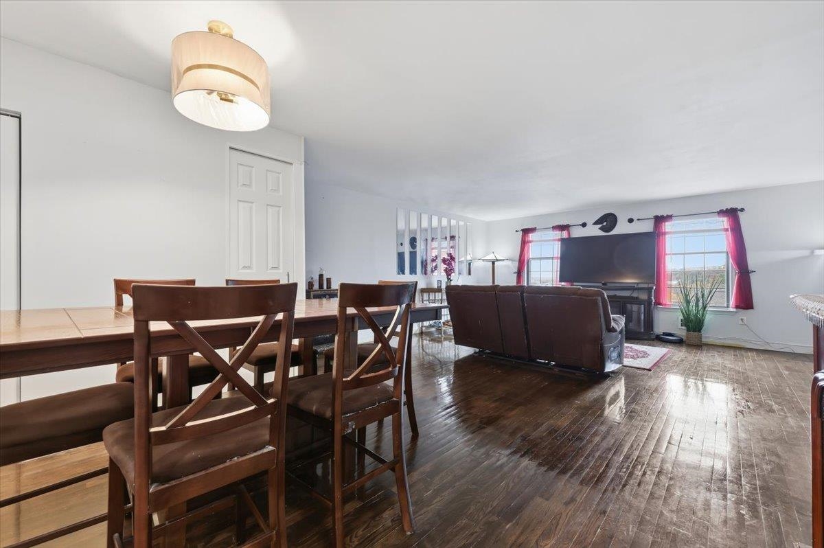 3617 LINCOLN TERRACE - Photo 1