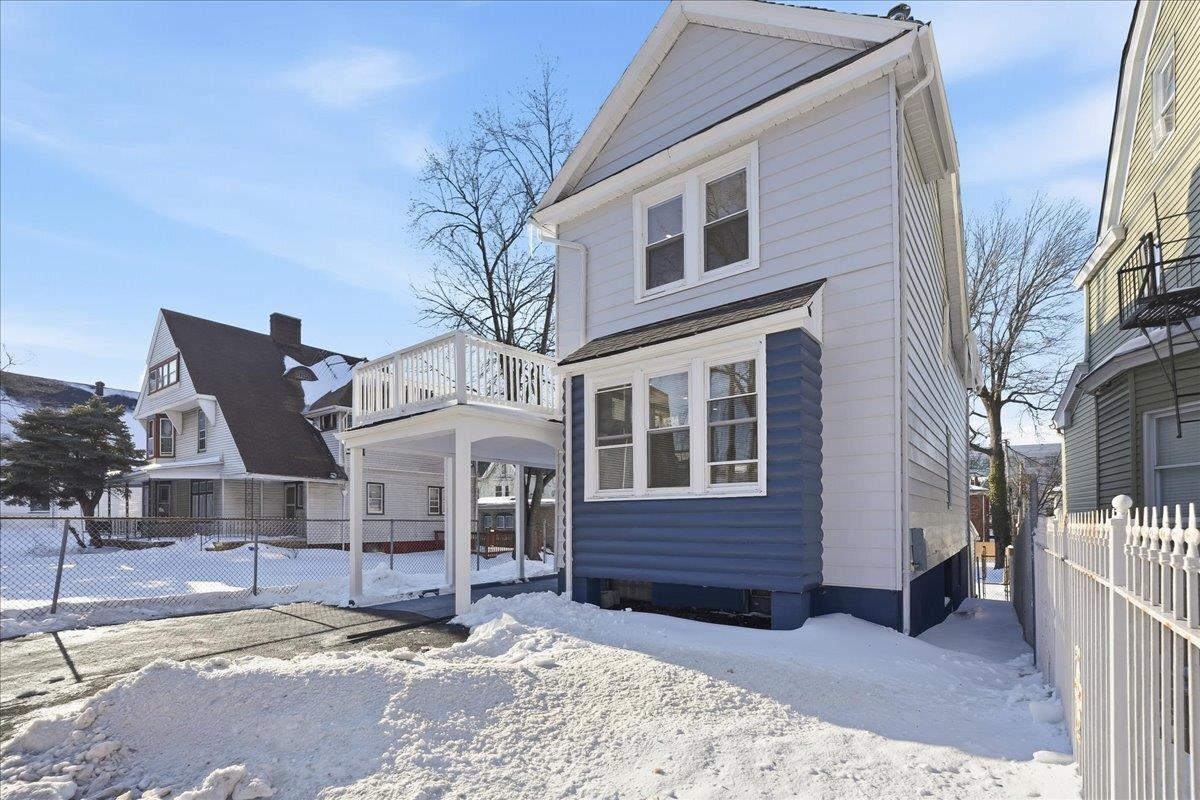 301 NORTH GROVE ST - Photo 3