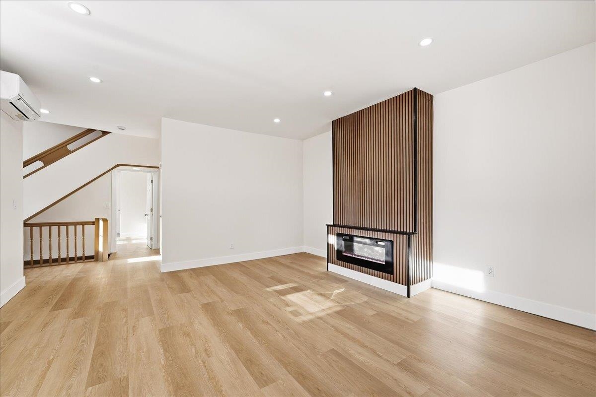 301 NORTH GROVE ST - Photo 5