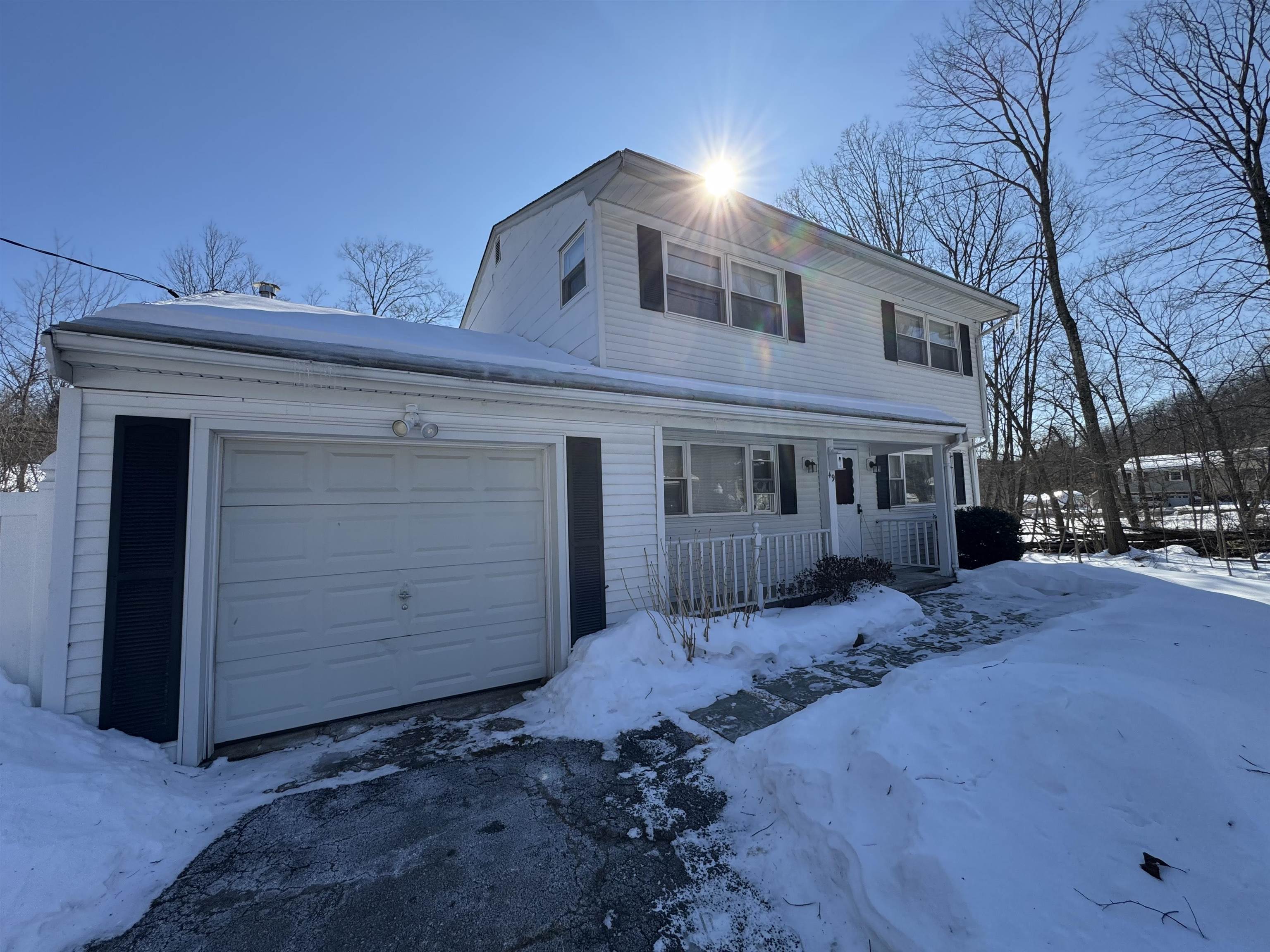 49 FRANCES AVE - Photo 1