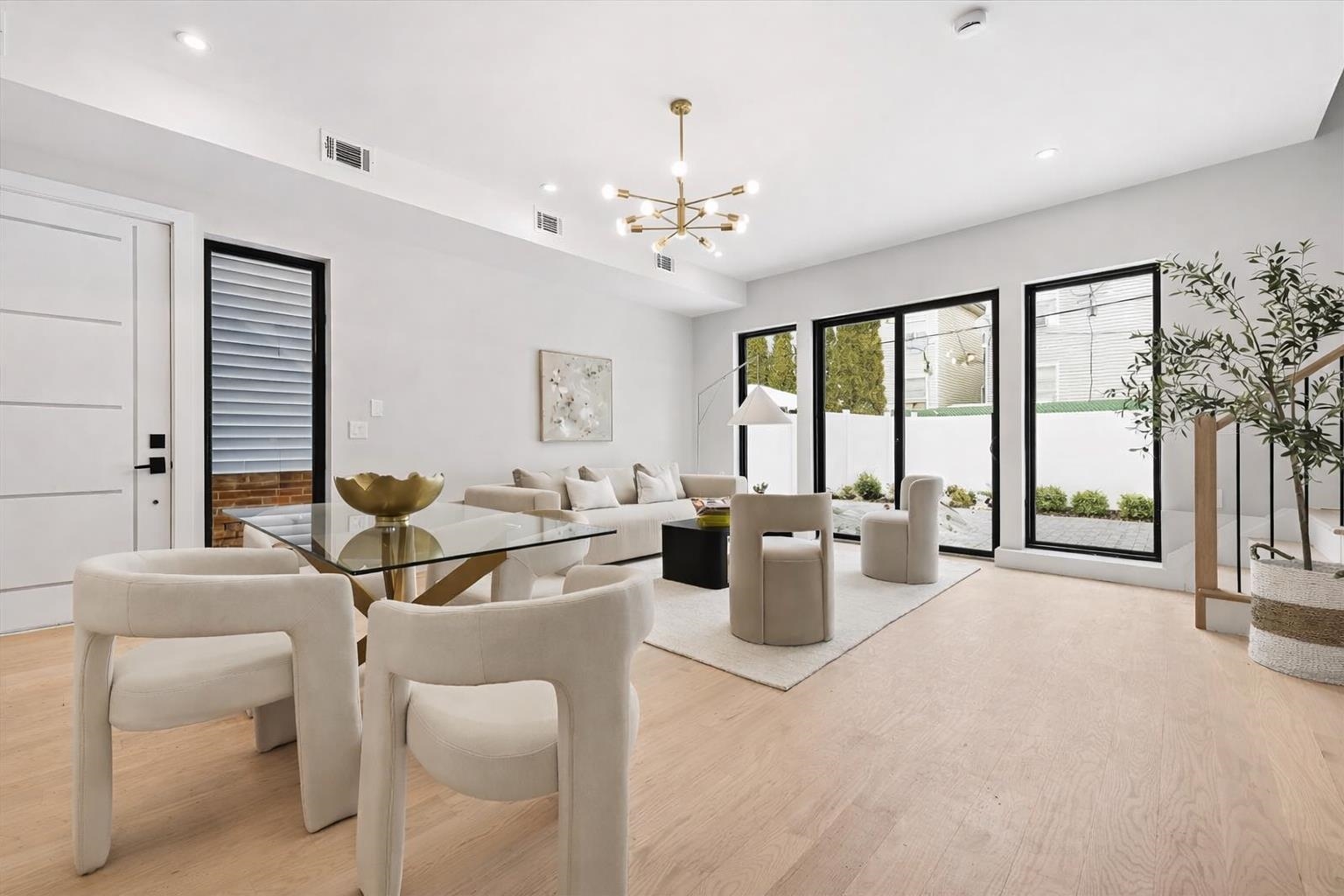 34 GARDNER AVE - Photo 5