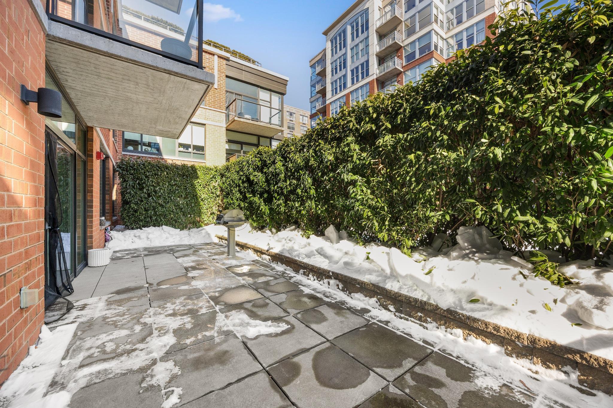 1100 MAXWELL LANE - Photo 3