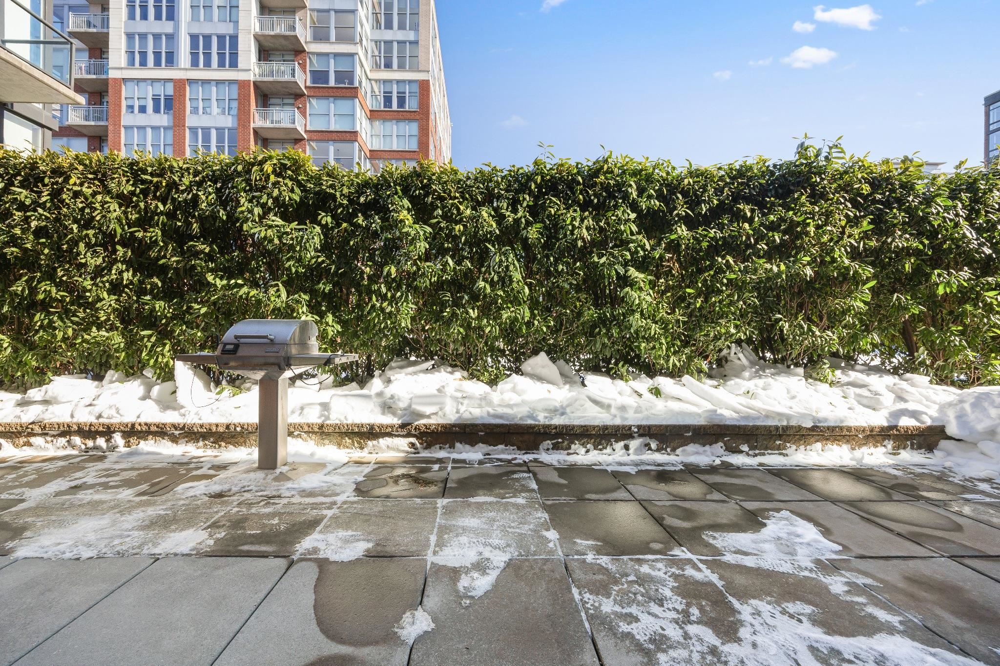 1100 MAXWELL LANE - Photo 4