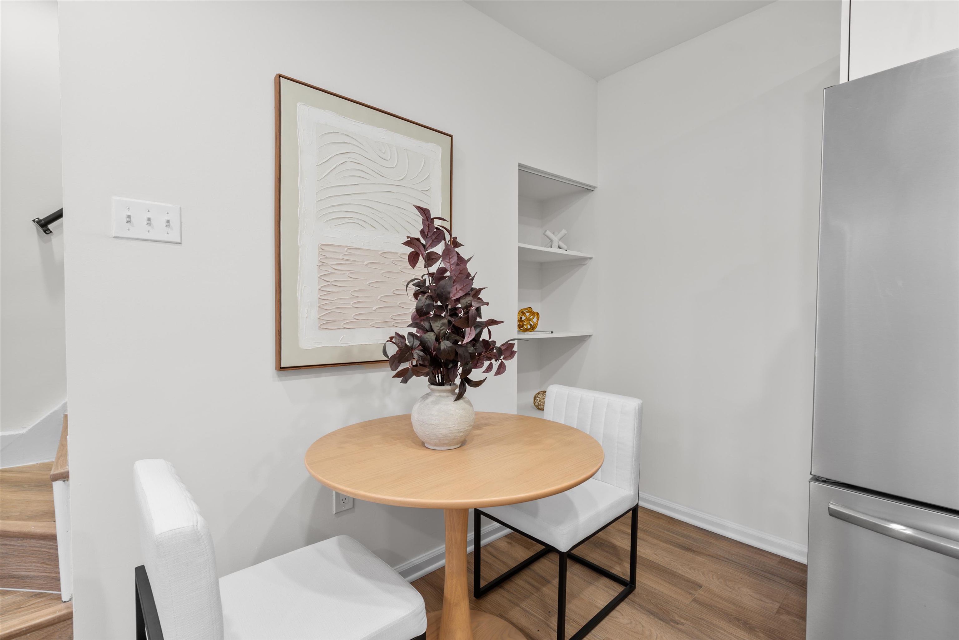 407 PARK AVE - Photo 3