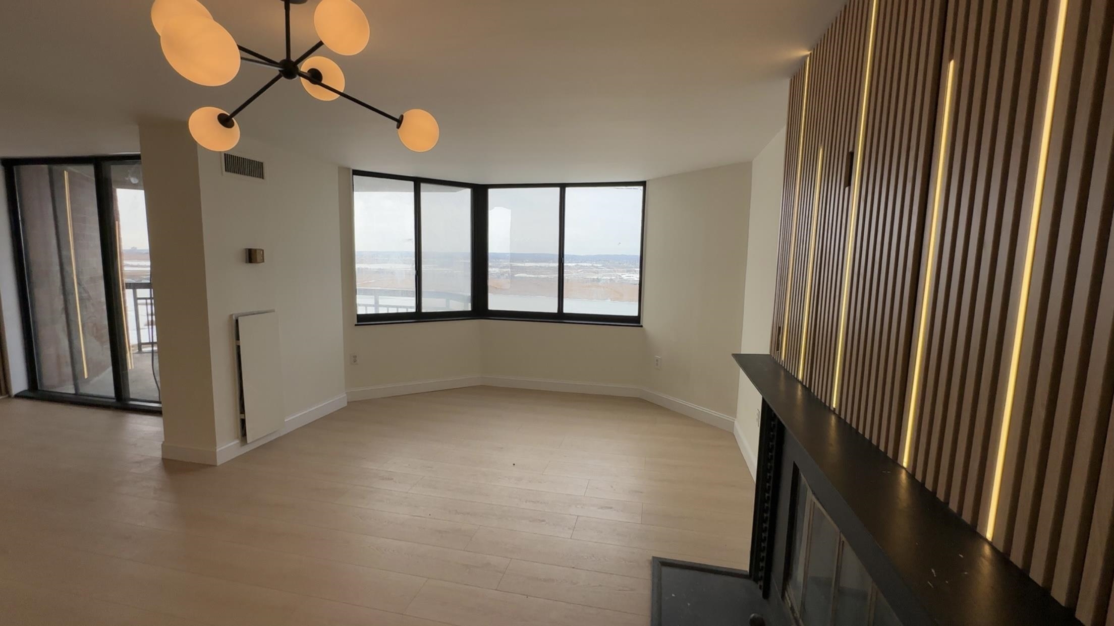 1740 HARMON COVE TOWER - Photo 5