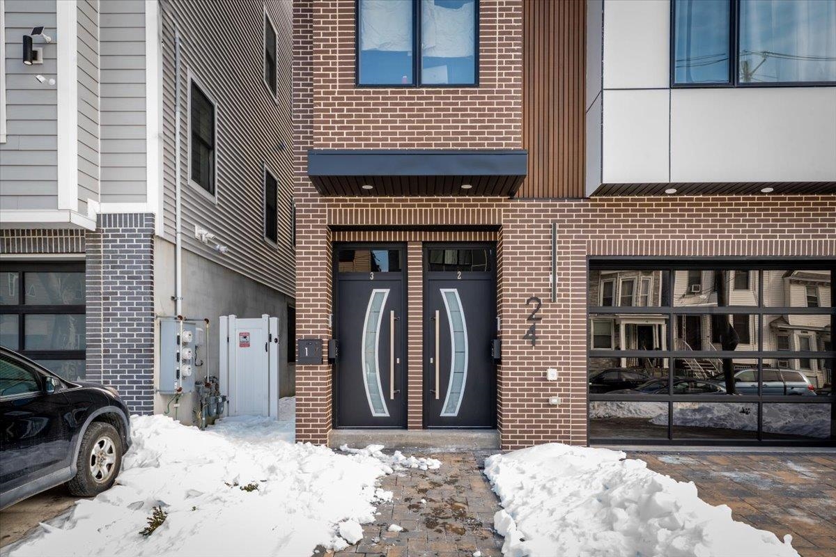 24 ROMAINE AVE - Photo 3