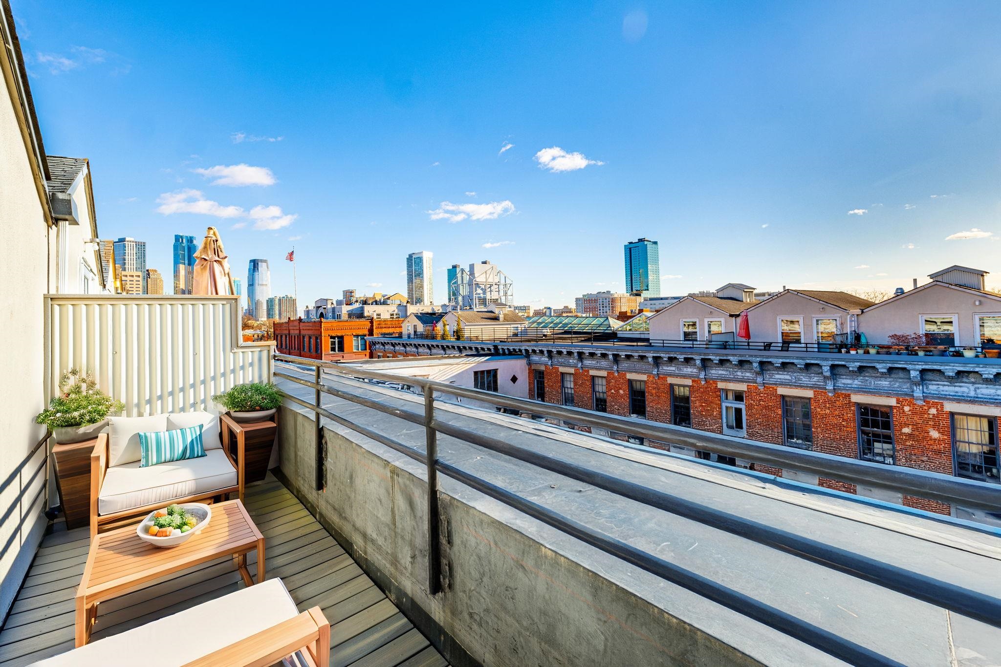 186 WAYNE ST - Photo 1