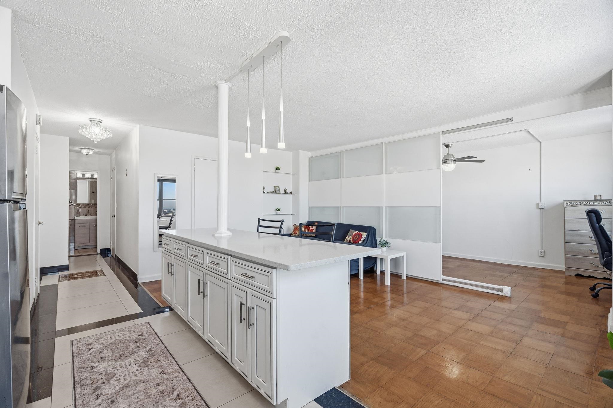 201 ST PAULS AVE - Photo 5