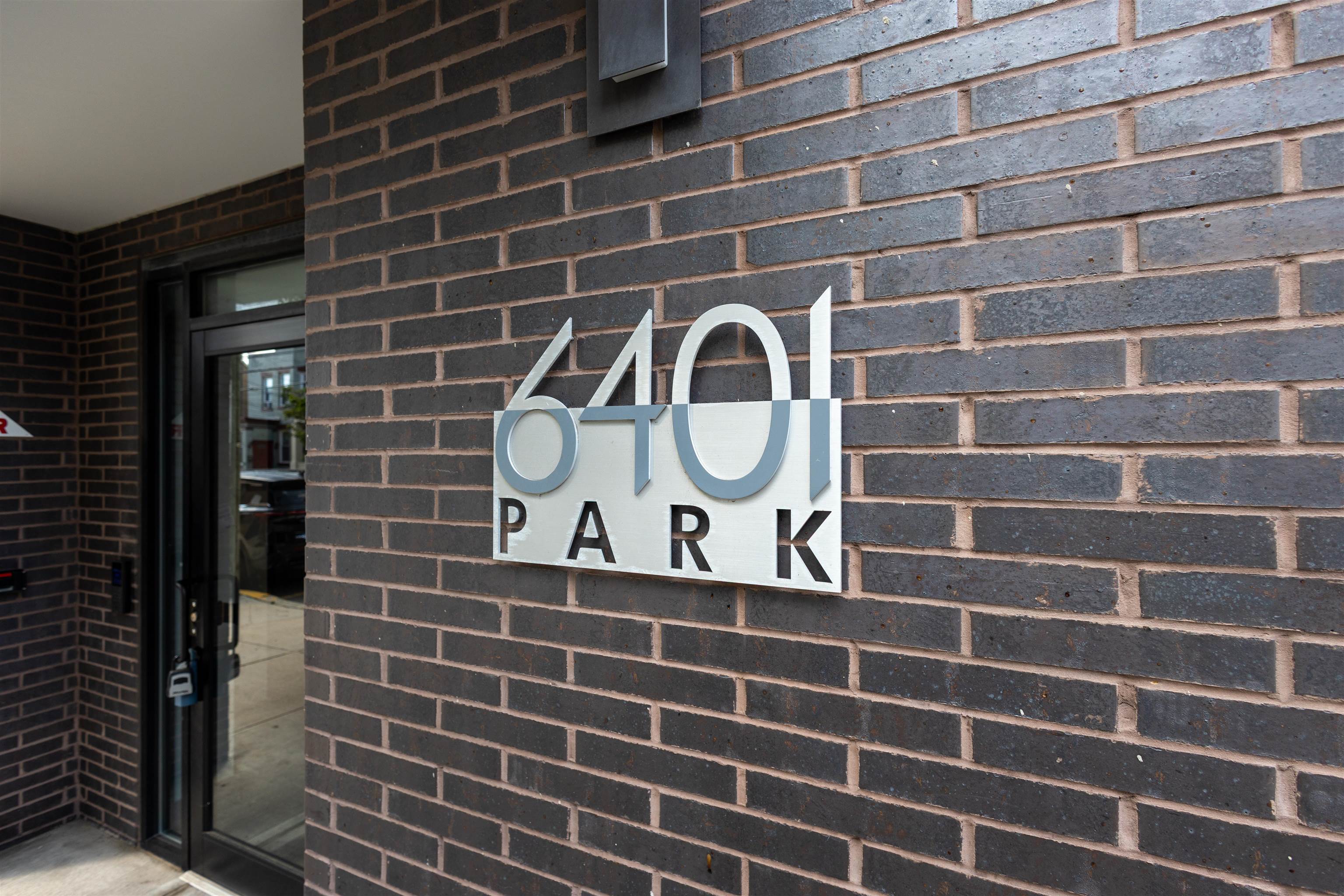 6401 PARK AVE - Photo 3