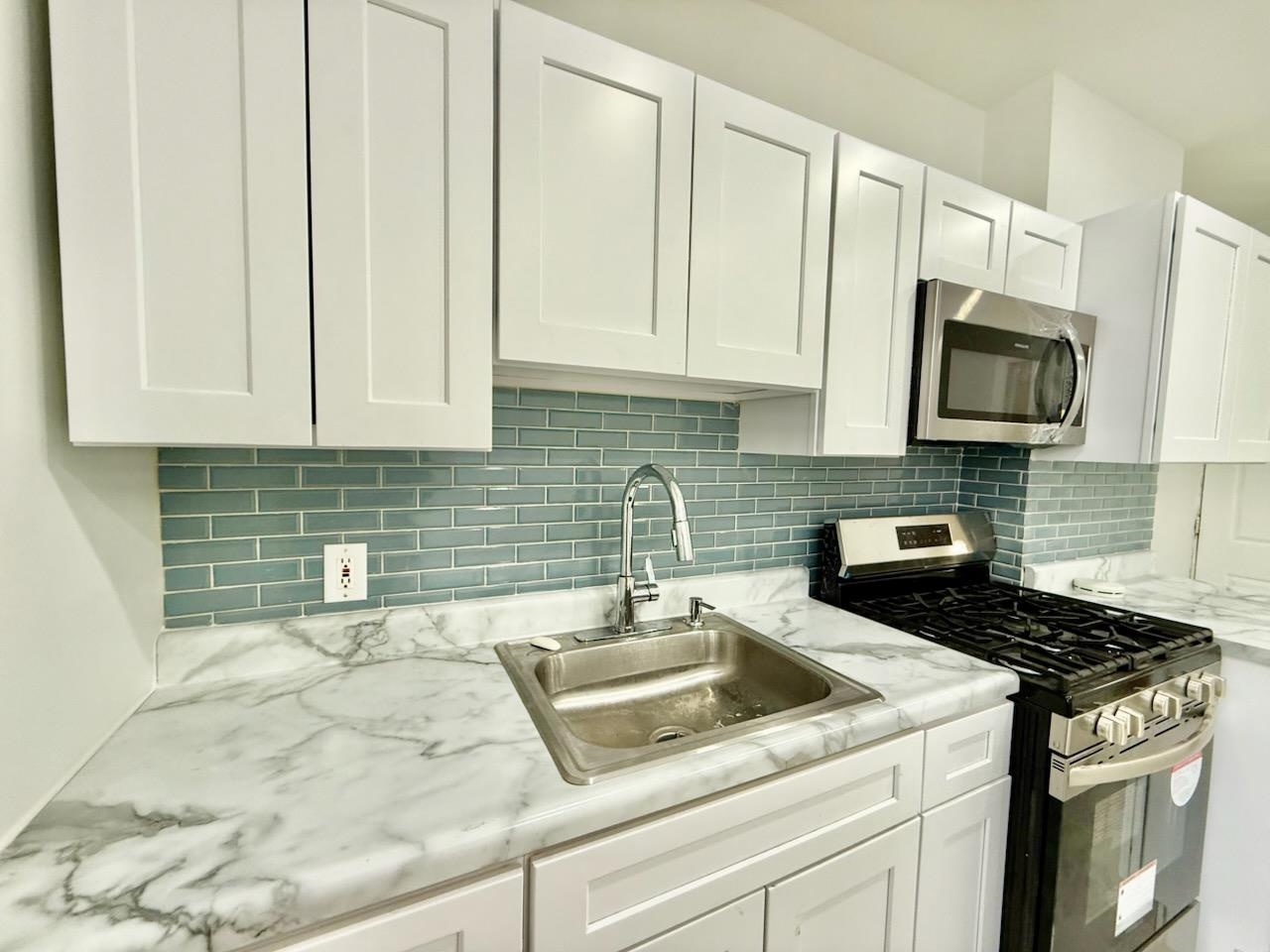 68 ROSE AVE - Photo 5