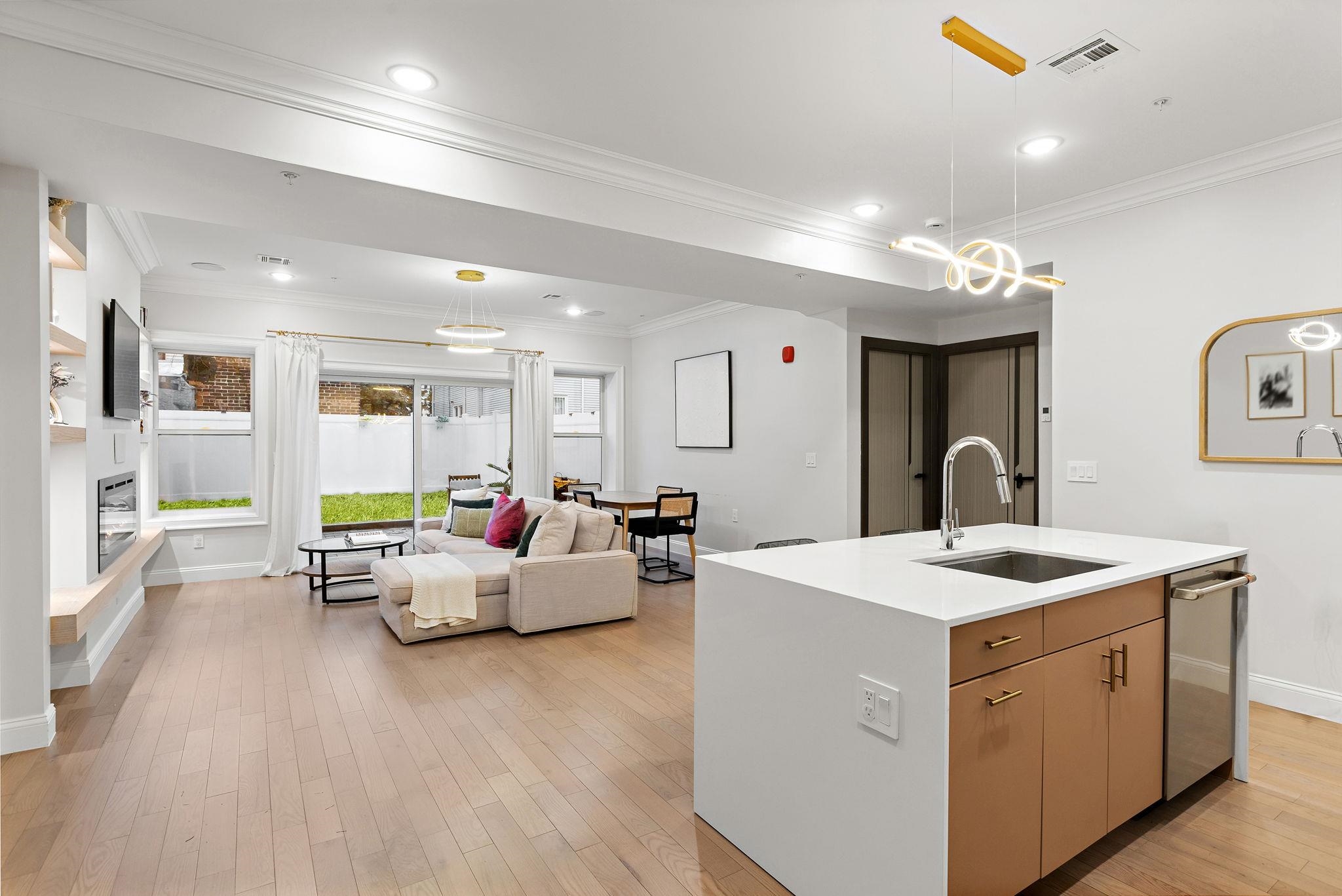 414 NEW YORK AVE - Photo 4