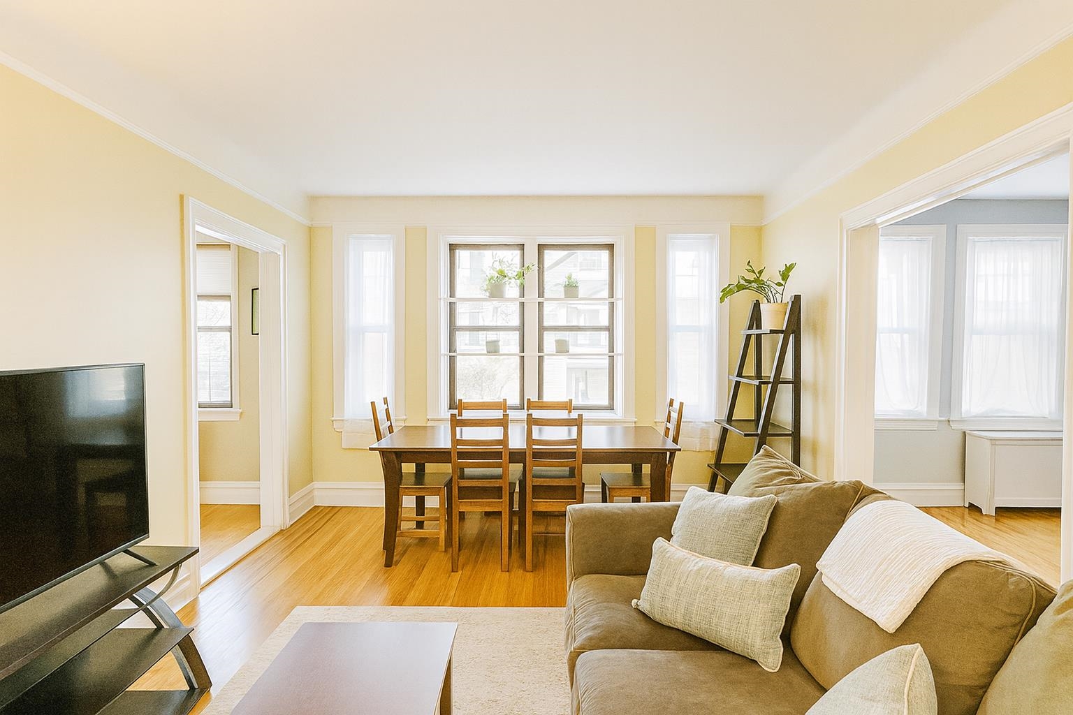 131 KENSINGTON AVE - Photo 2