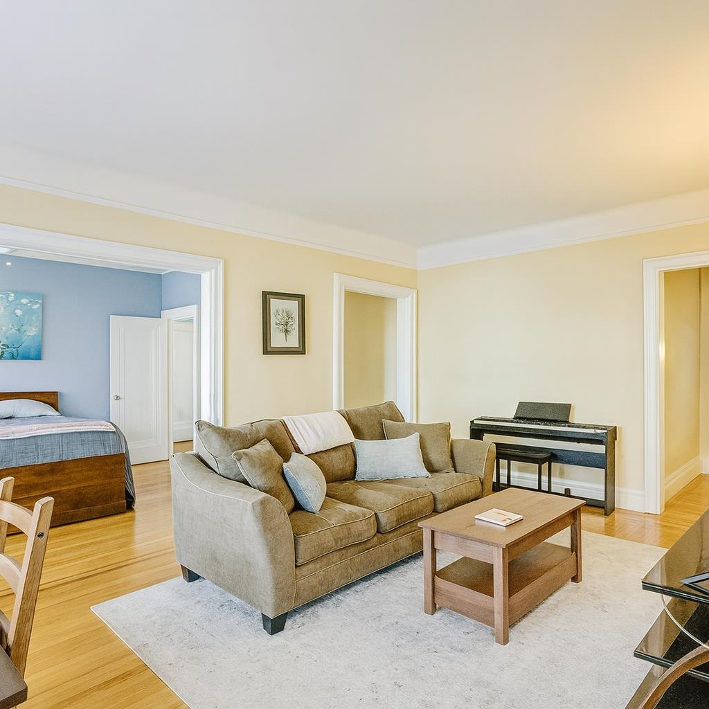 131 KENSINGTON AVE - Photo 3