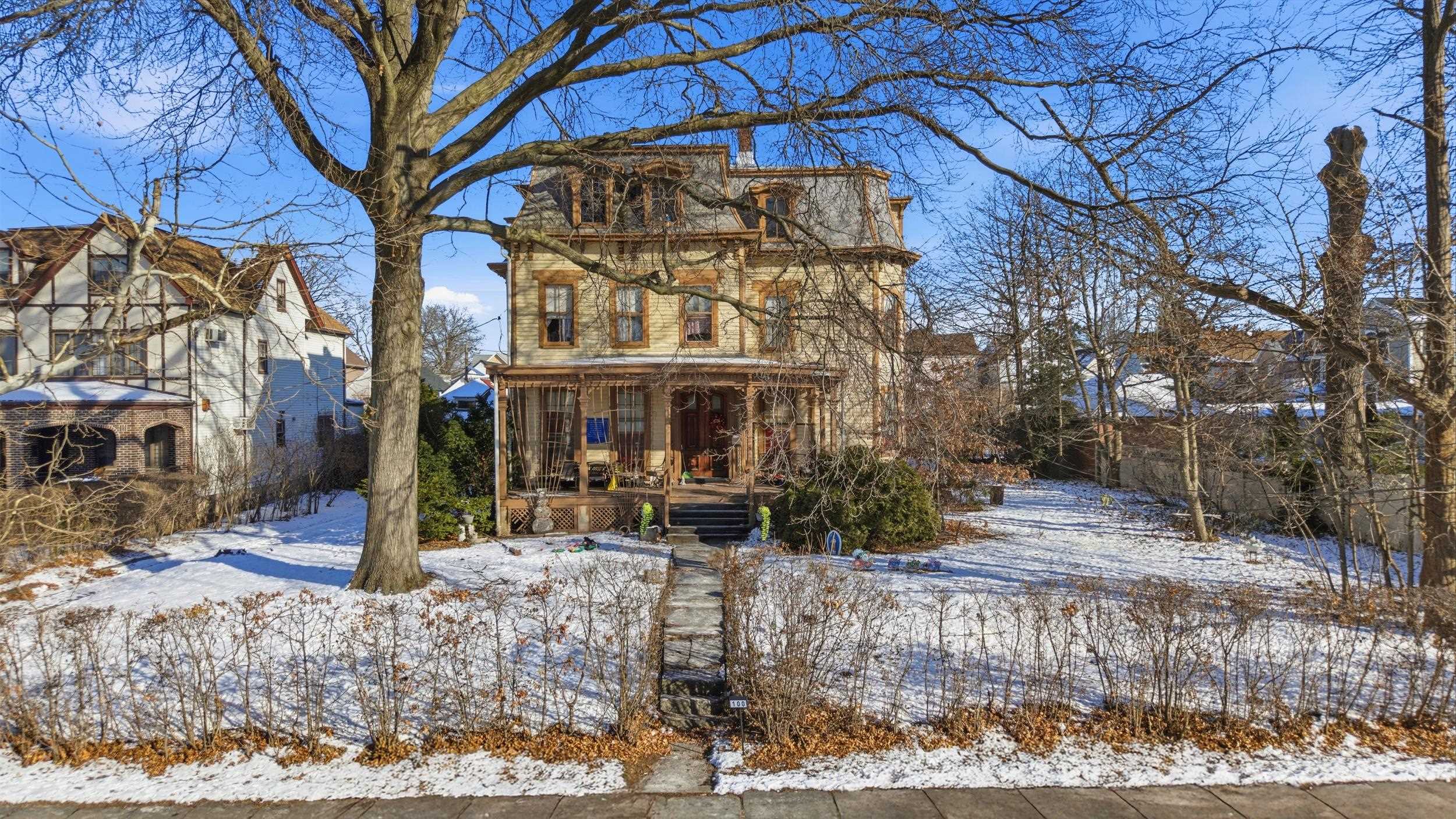 100 BROADWAY - Photo 2