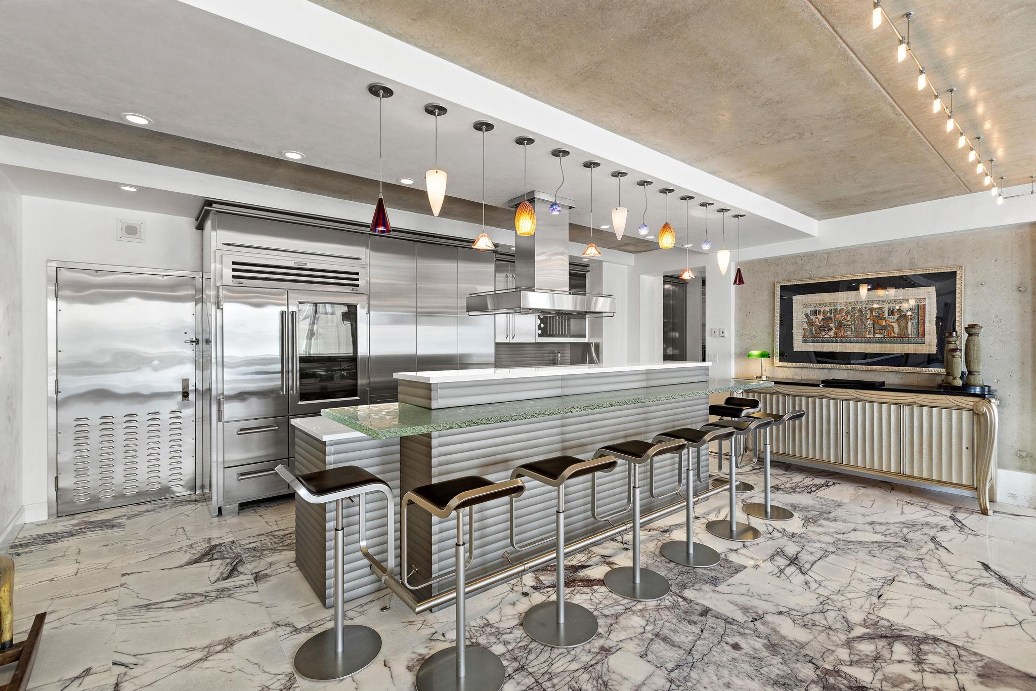 1055 RIVER RD - Photo 3