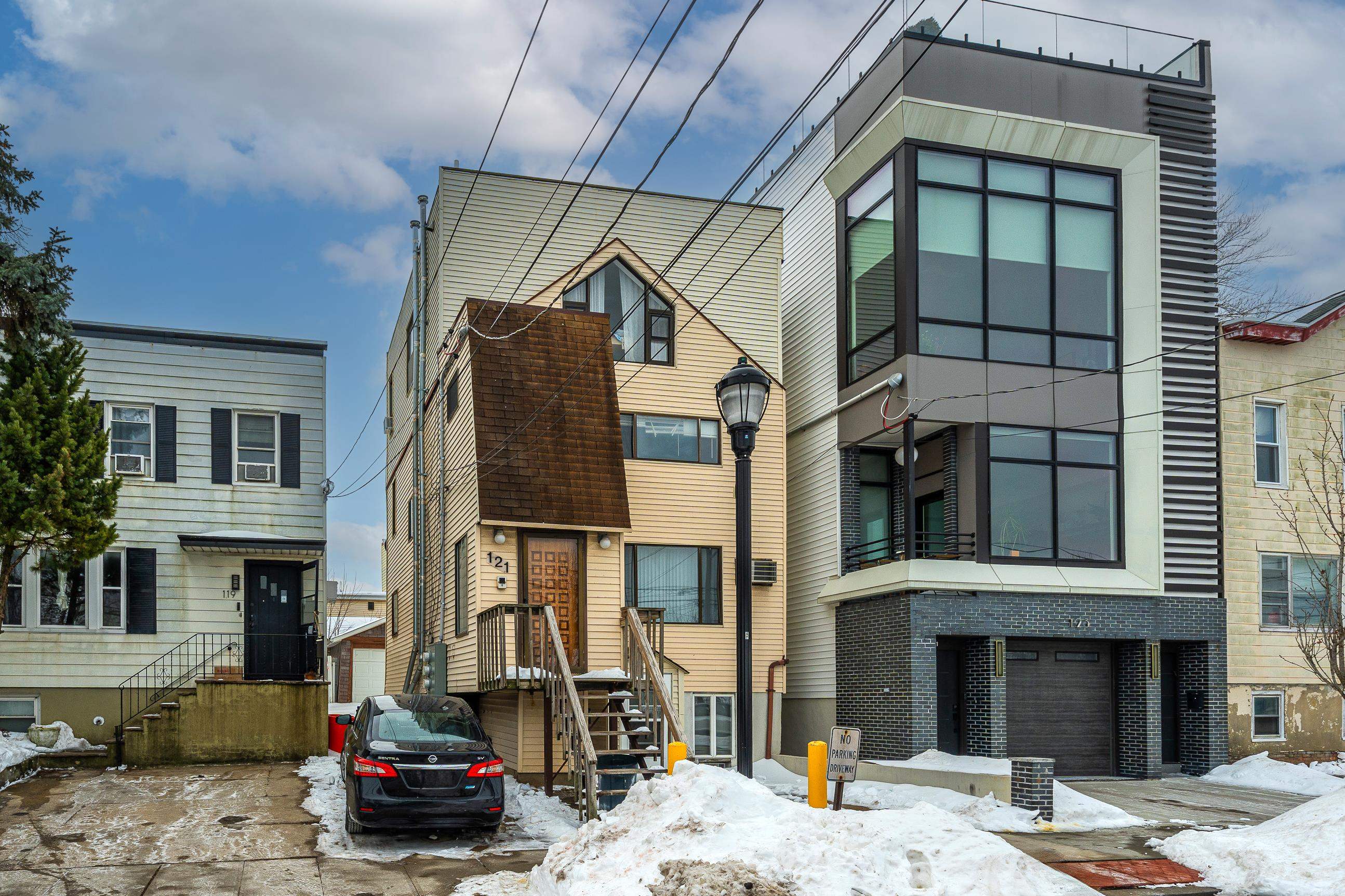 121 20TH ST - Photo 3