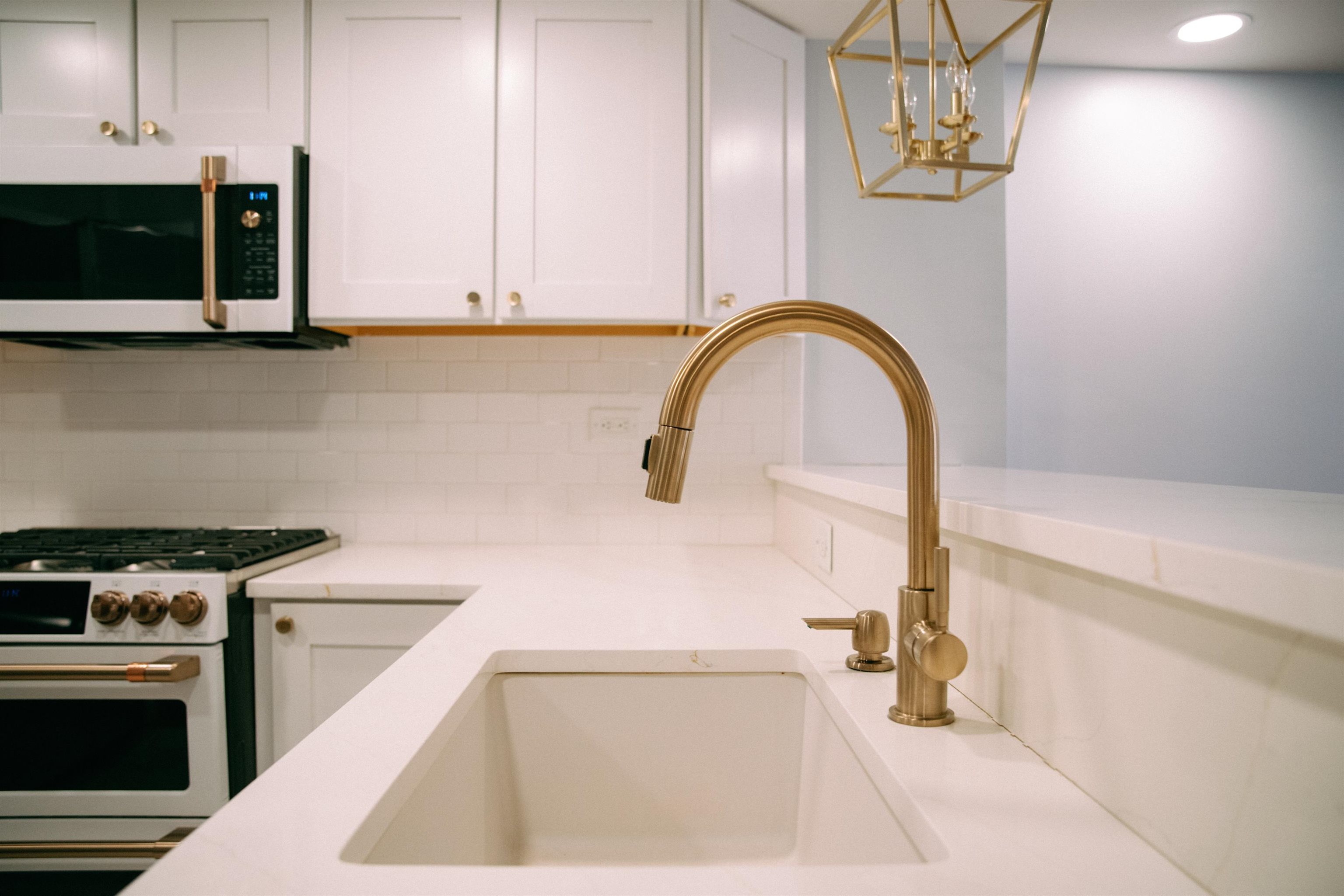 700 1ST ST - Photo 3