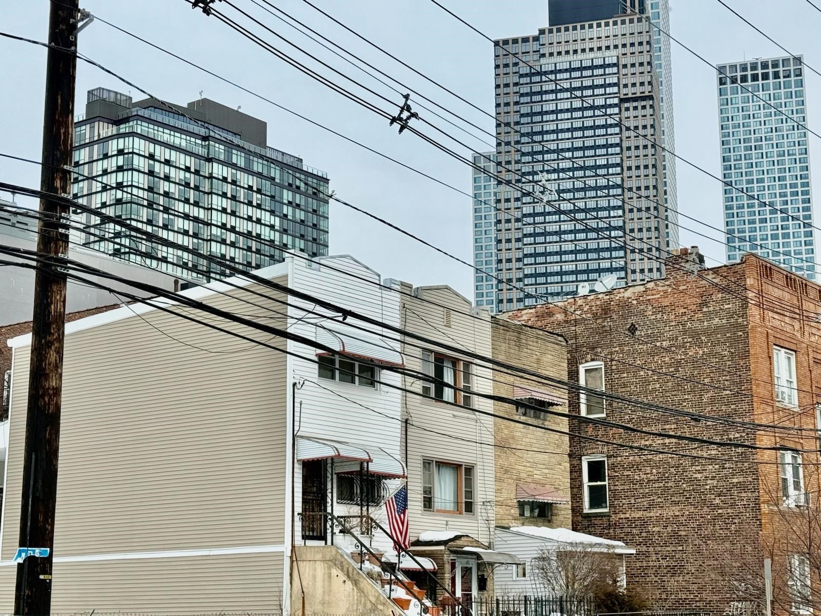 173 BALDWIN AVE - Photo 4