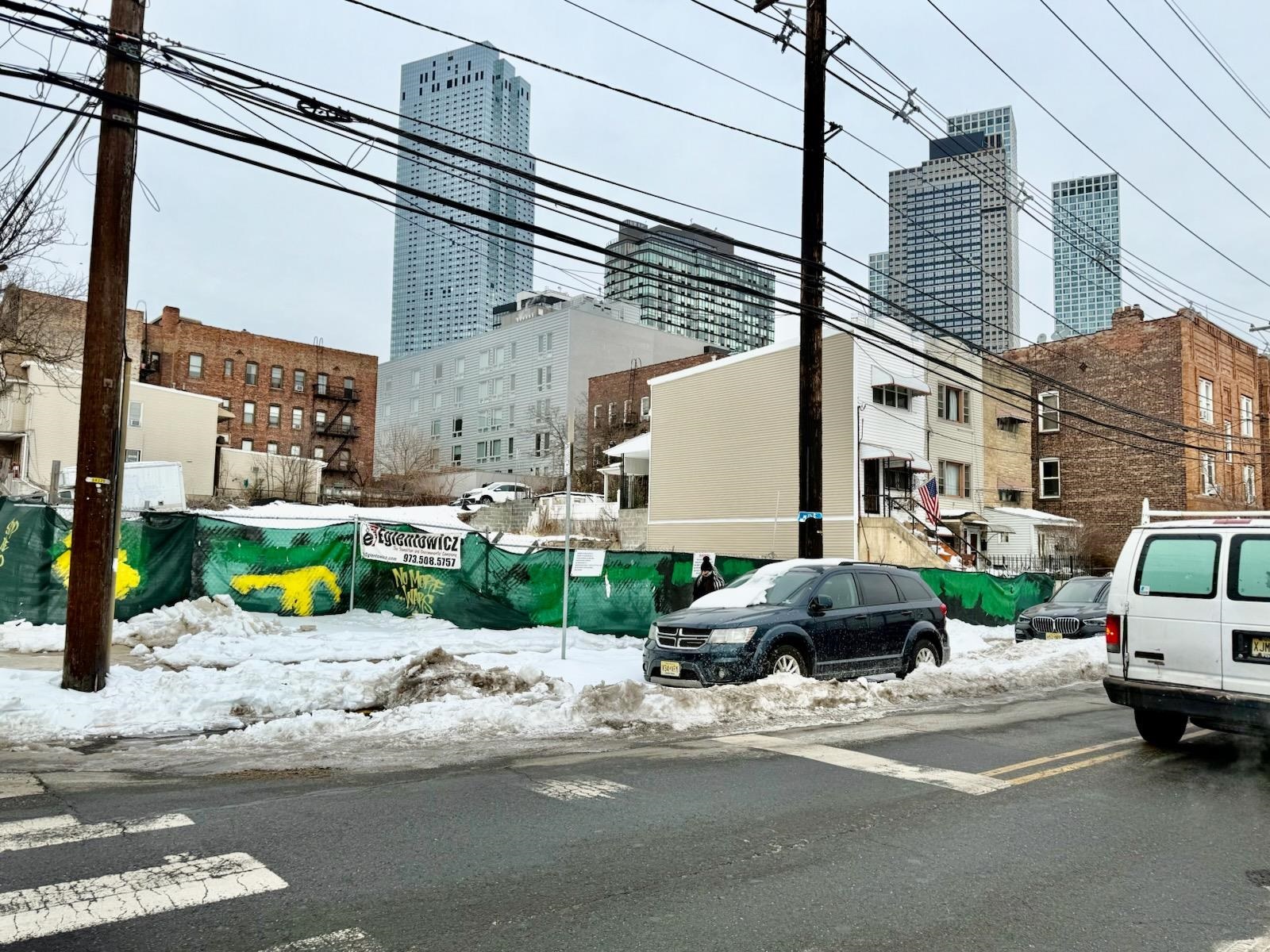 173 BALDWIN AVE - Photo 5