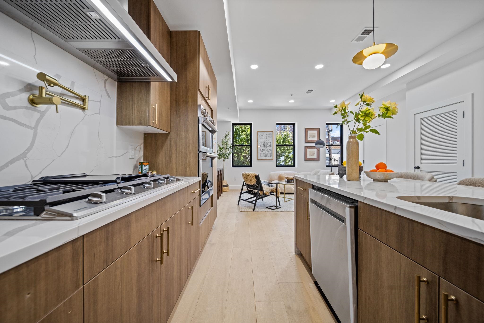 17 LEONARD ST - Photo 4