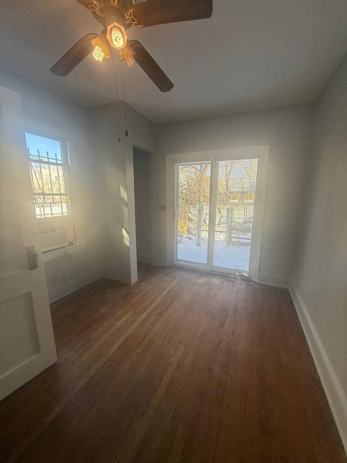 28 GAUTIER AVE - Photo 5