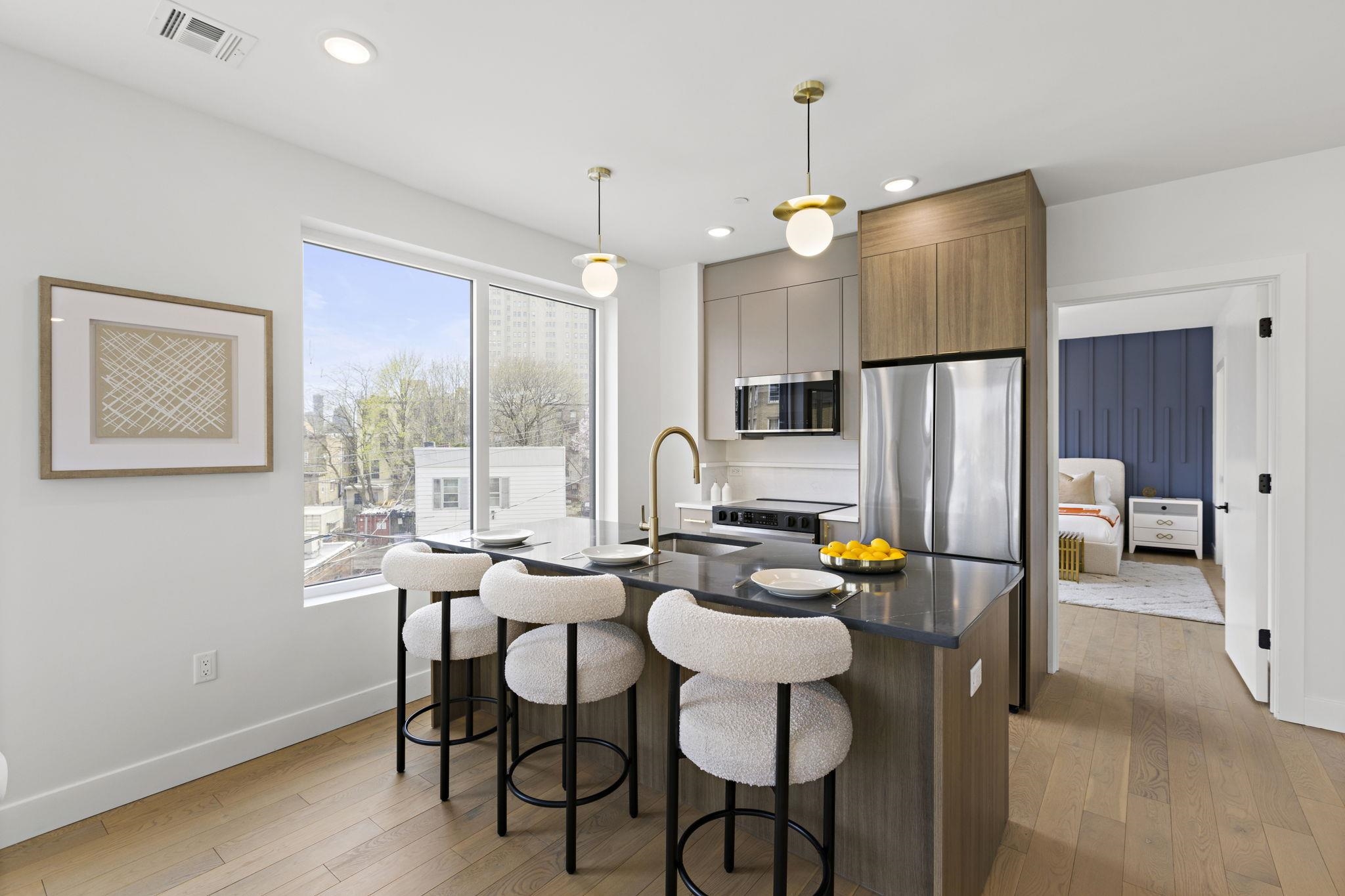 35 ORCHARD ST - Photo 2