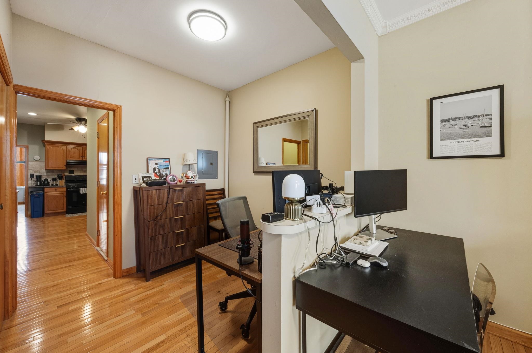 627 WILLOW AVE - Photo 4