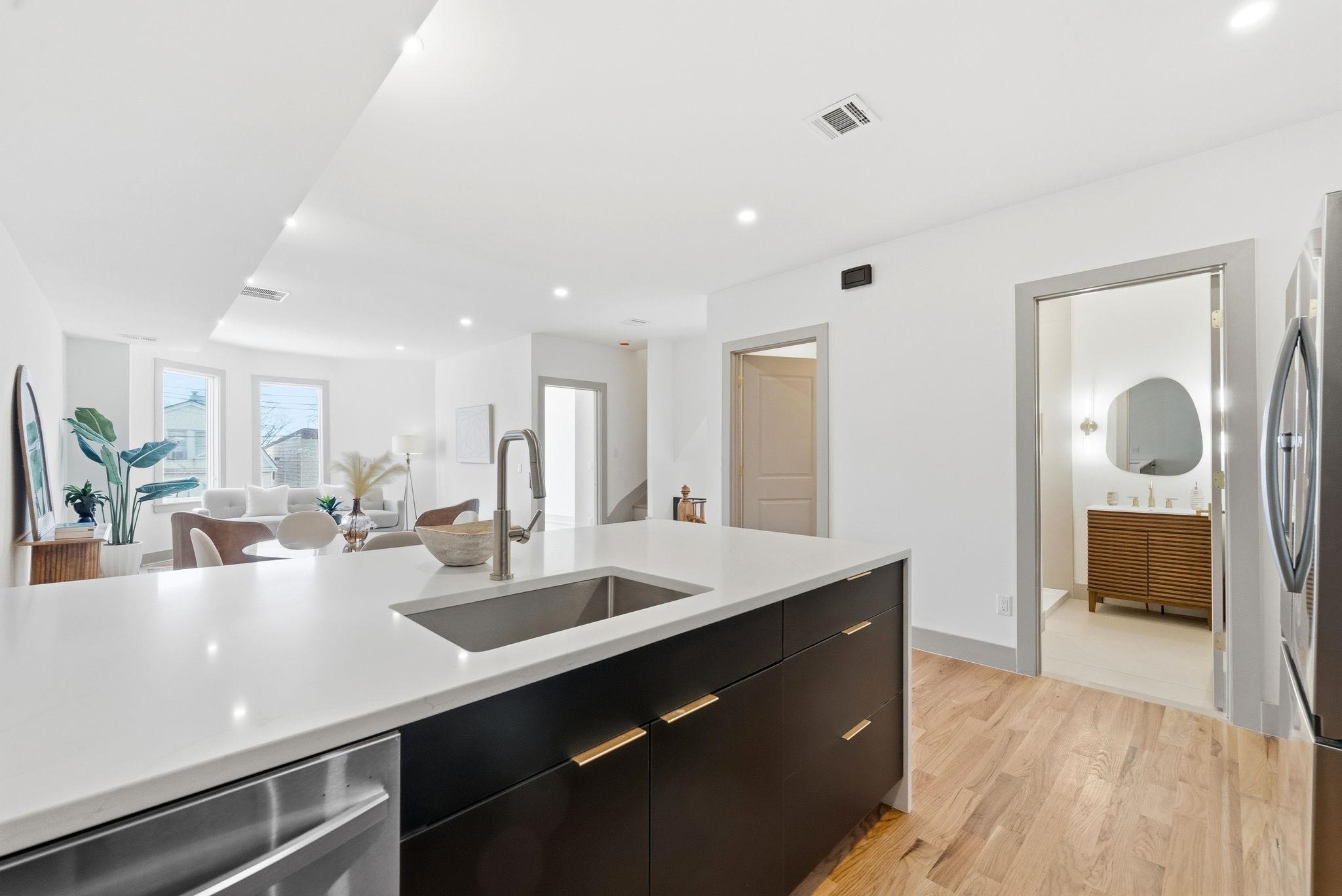 221 CLERK ST - Photo 3