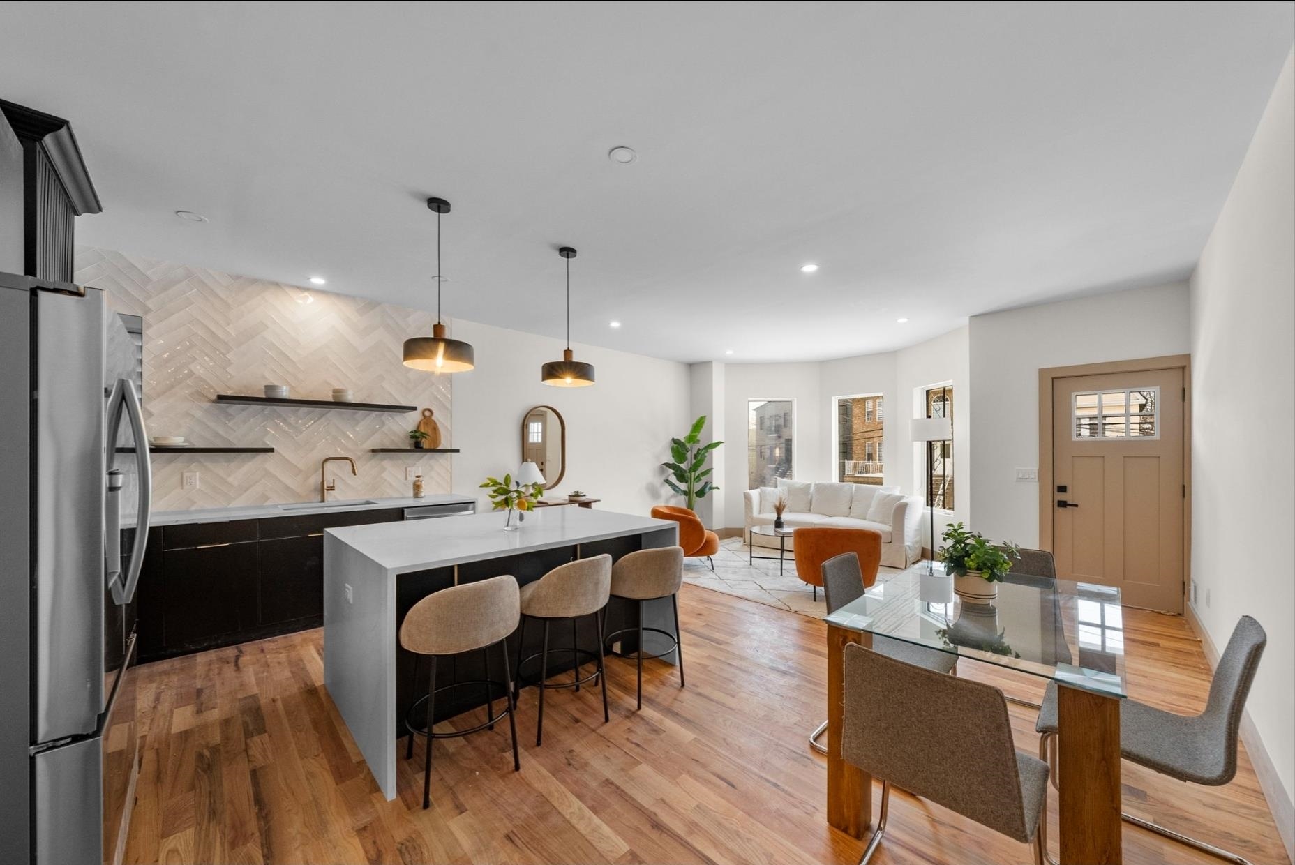 221 CLERK ST - Photo 4