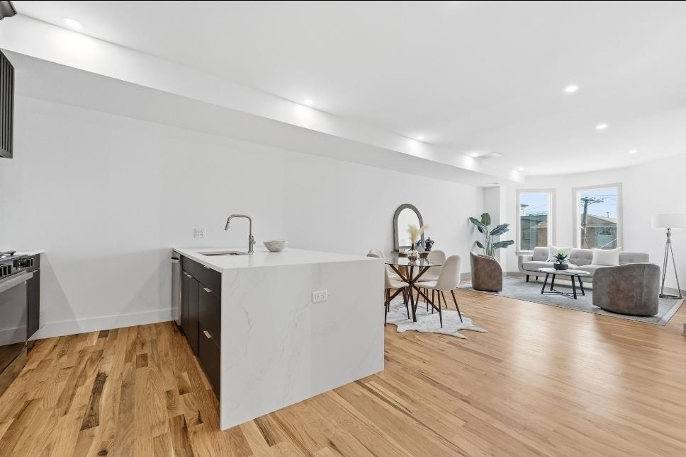 221 CLERK ST - Photo 4