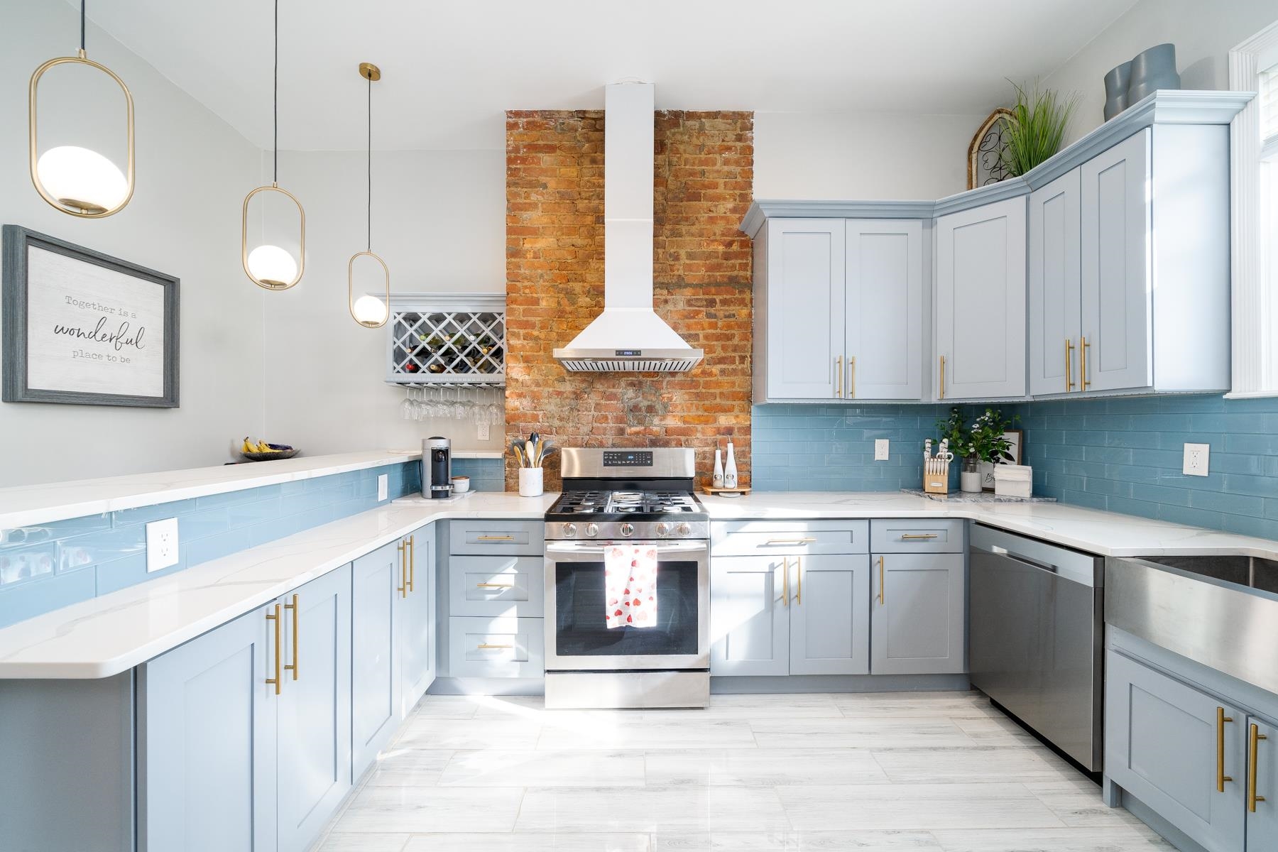 380 PRINCETON AVE - Photo 3