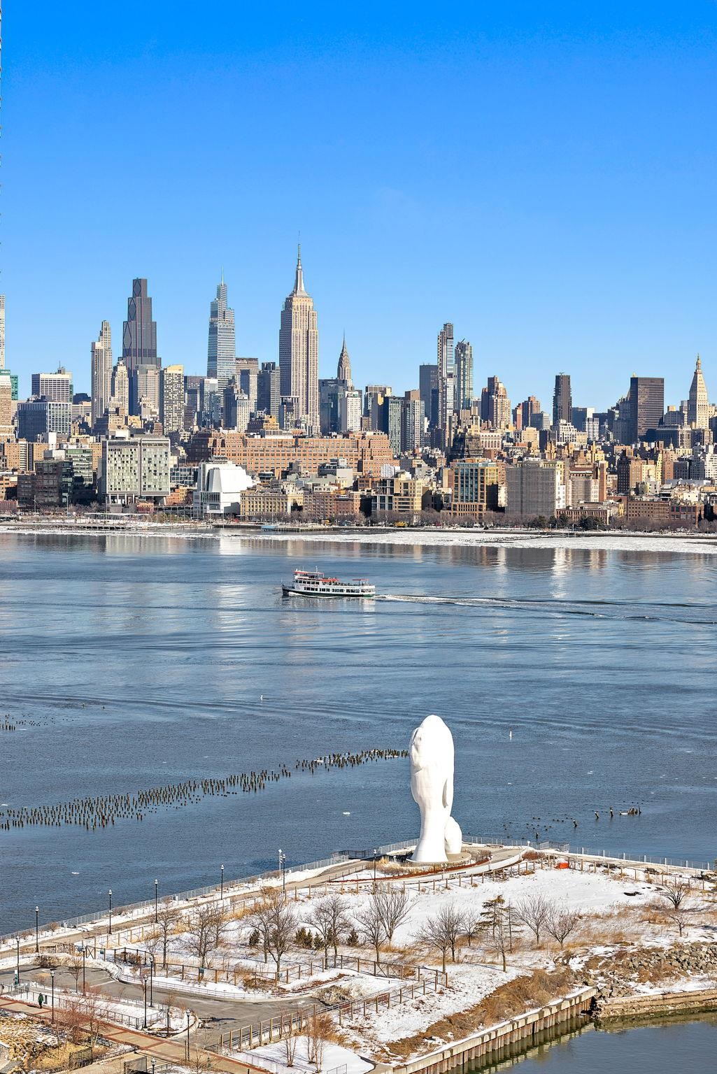 20 NEWPORT PARKWAY - Photo 3