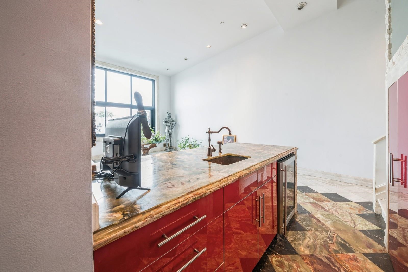 518-536 GREGORY AVE - Photo 5