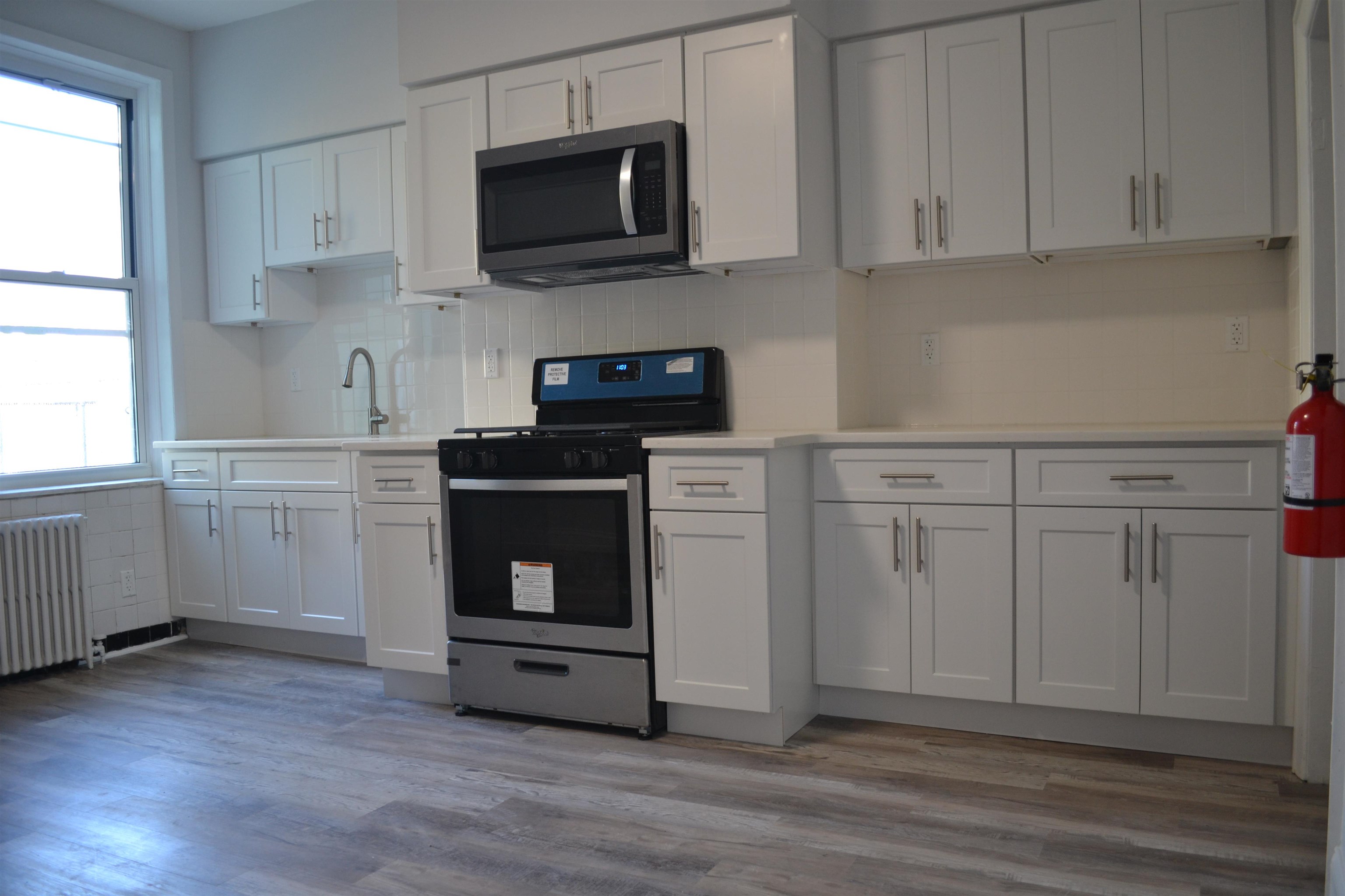 2305 NEW YORK AVE - Photo 4