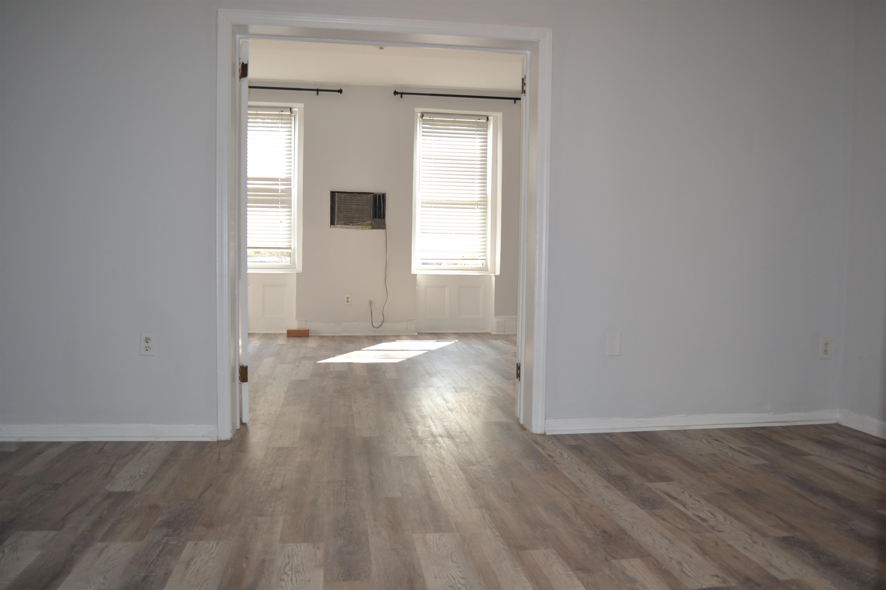 2305 NEW YORK AVE - Photo 5
