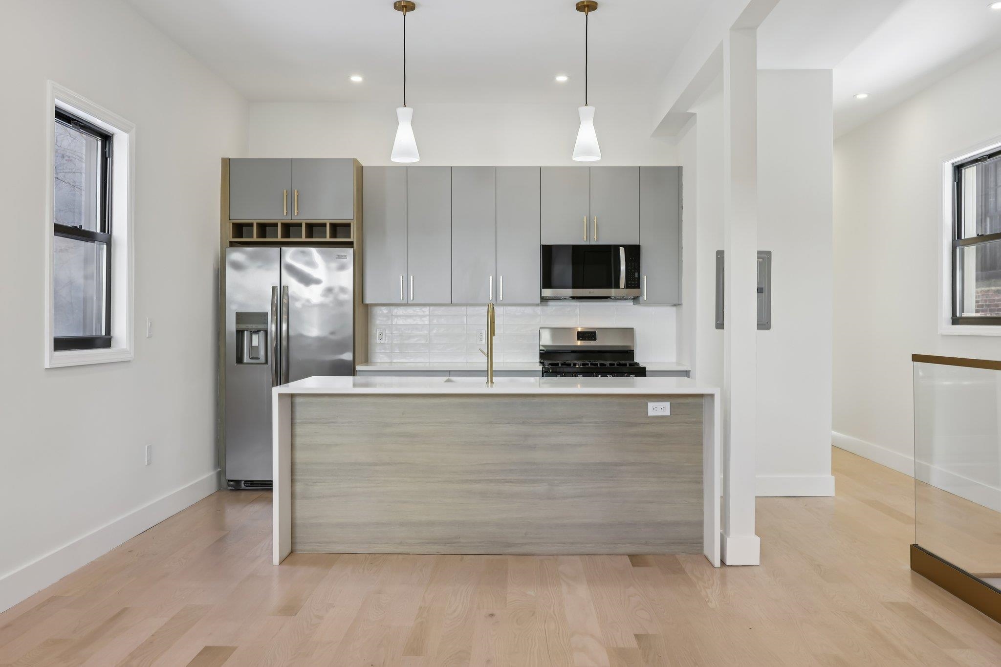 79 VROOM ST - Photo 5