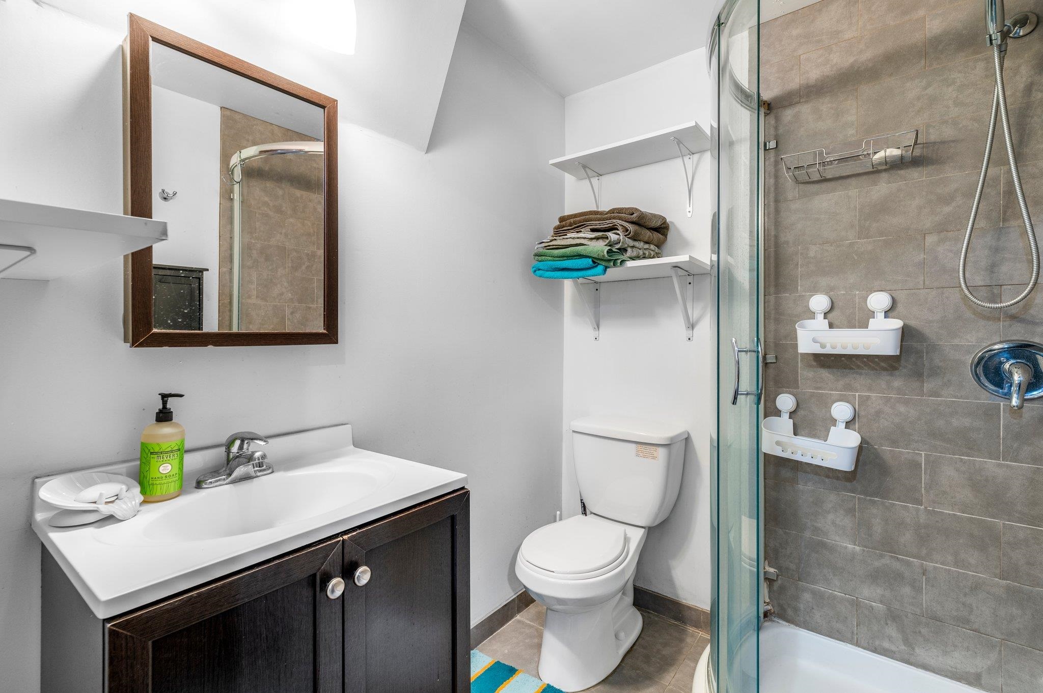 238 PARK AVE - Photo 5