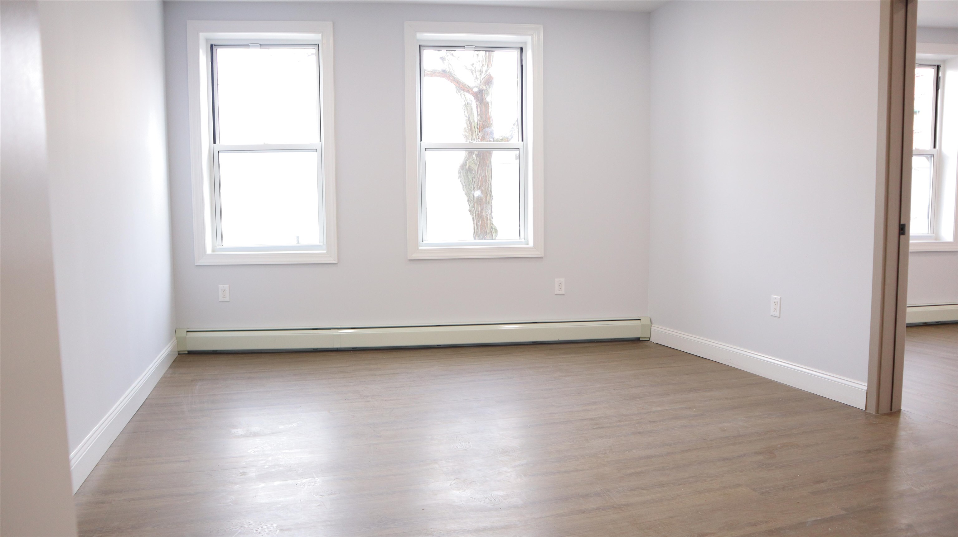 66 ROMAINE AVE - Photo 3