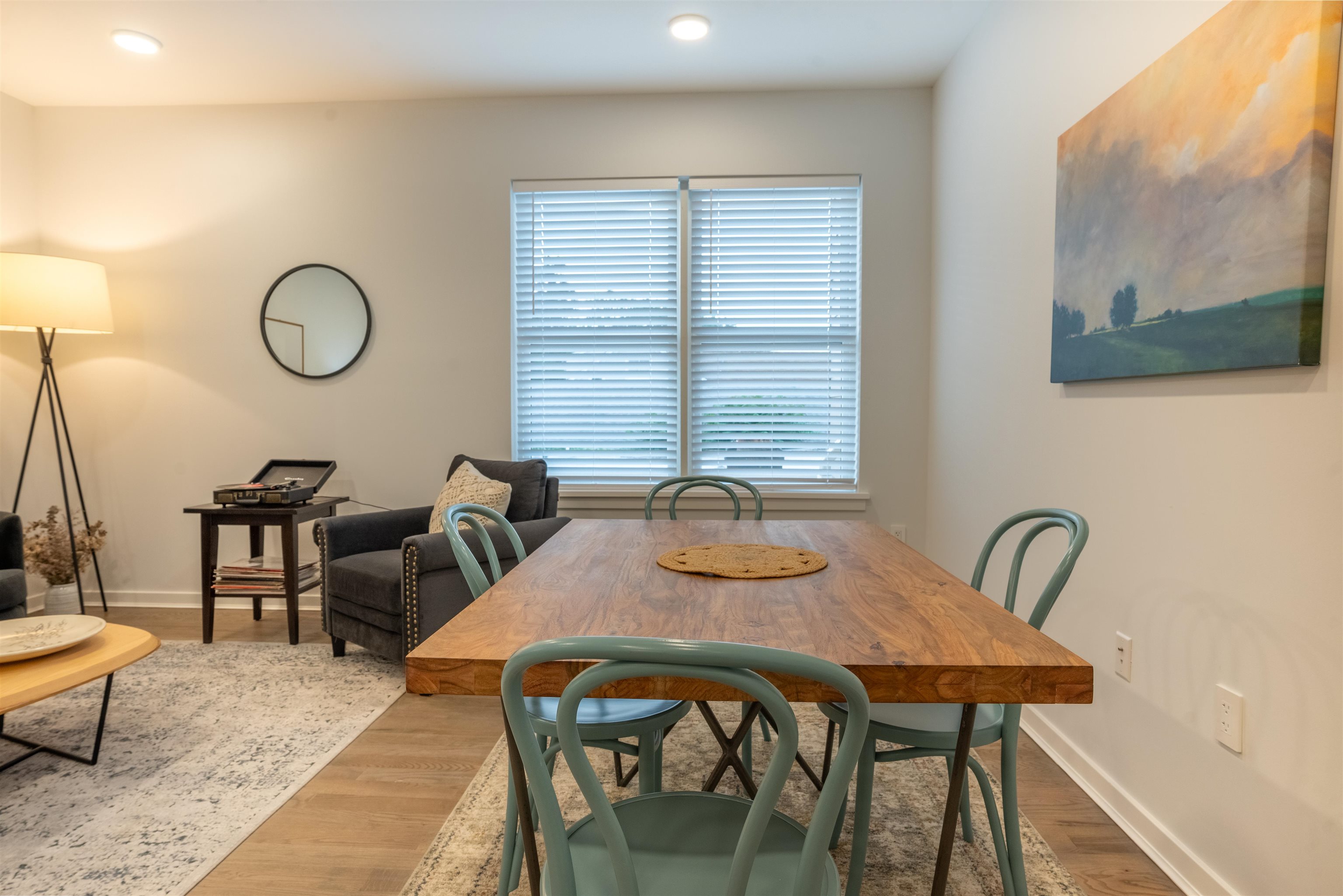 660 BLOOMFIELD AVE - Photo 4