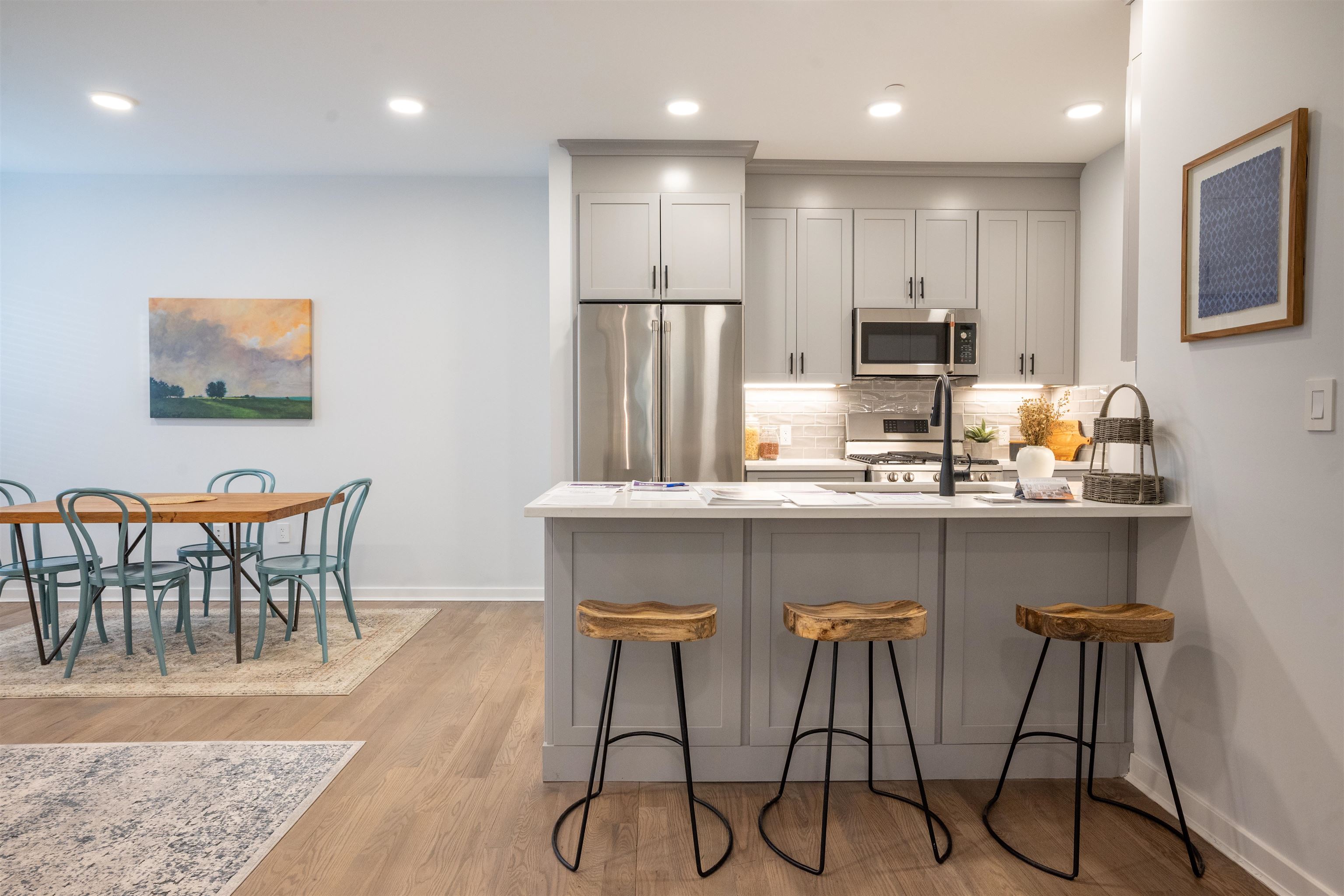 660 BLOOMFIELD AVE - Photo 5