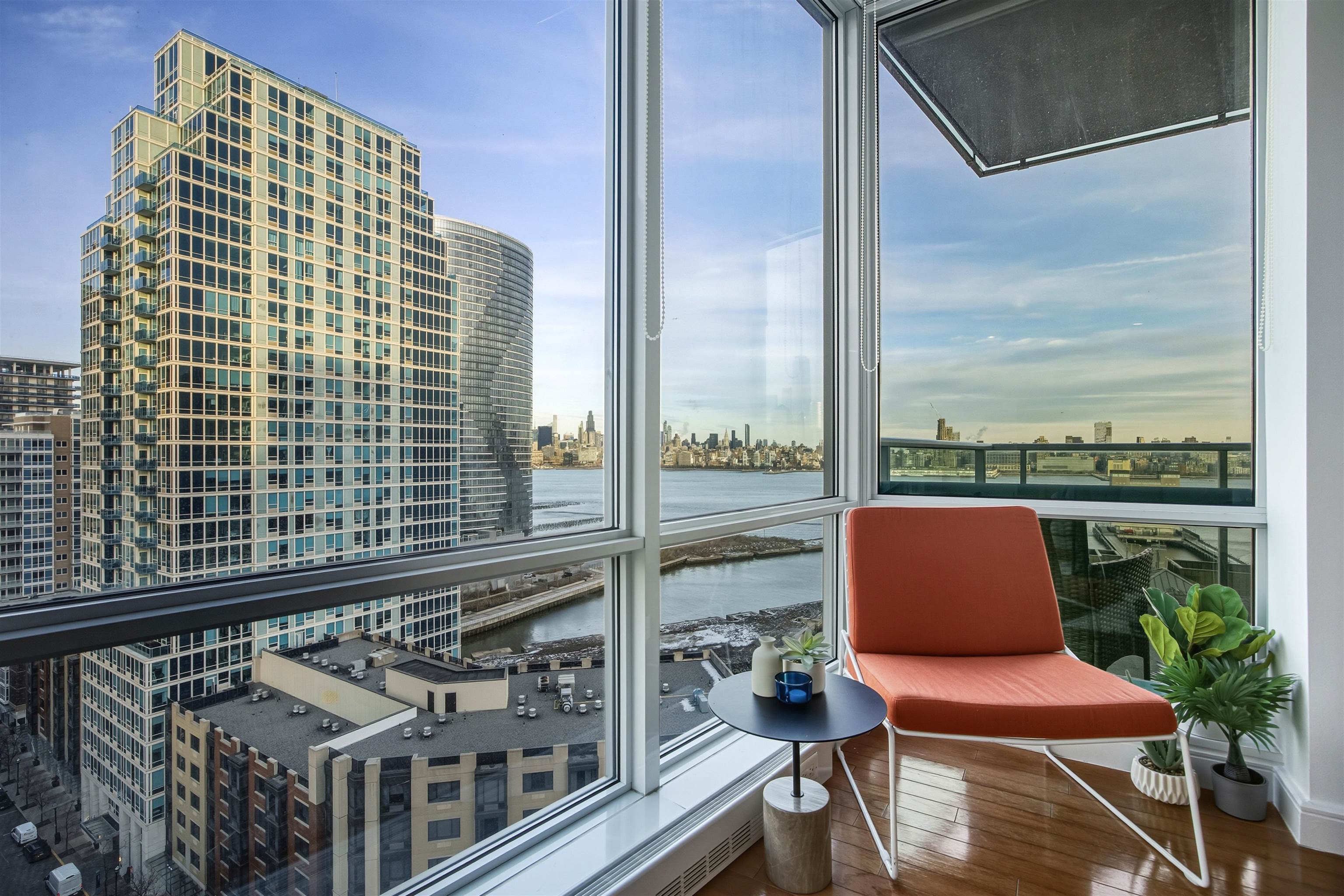 20 NEWPORT PARKWAY - Photo 5