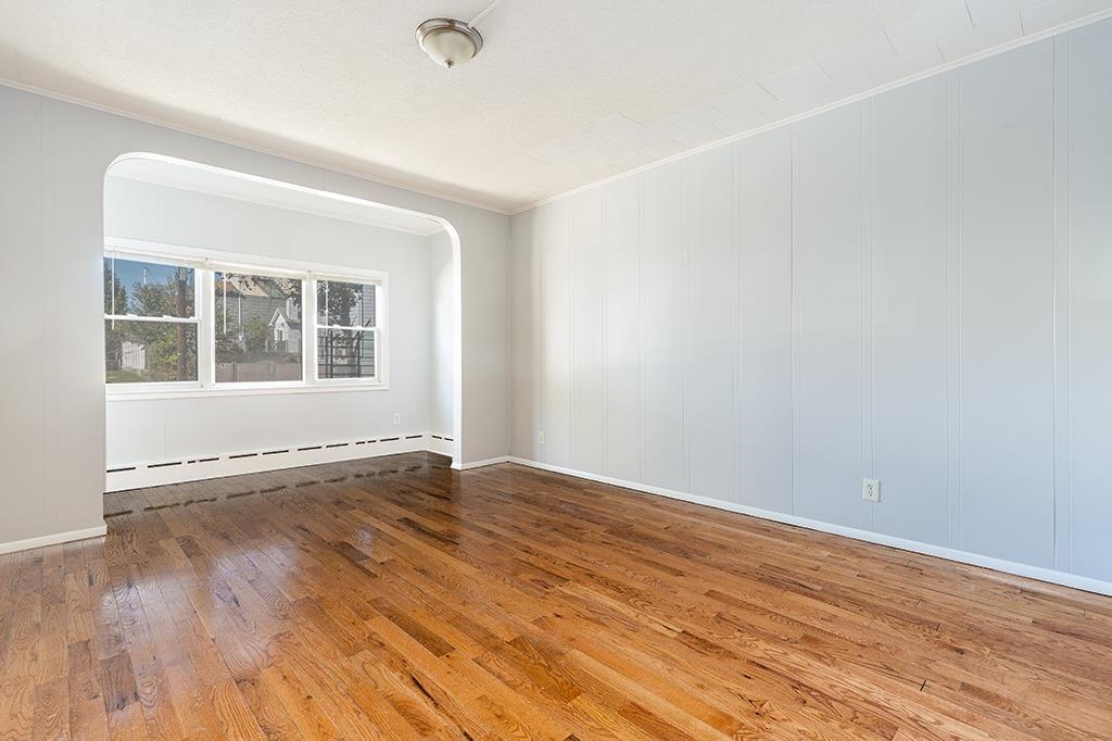 180 AVENUE F - Photo 2