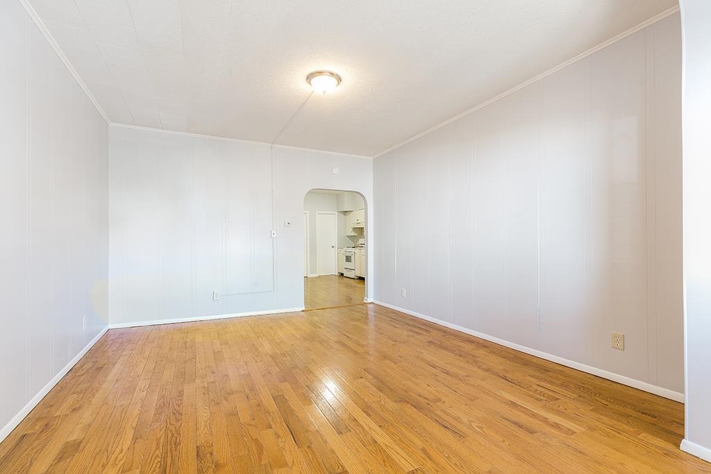 180 AVENUE F - Photo 3